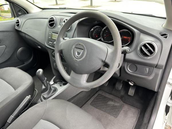 Dacia Sandero 1.2 Ambiance Hatchback 5dr Petrol Manual Euro 5 (75 ps)