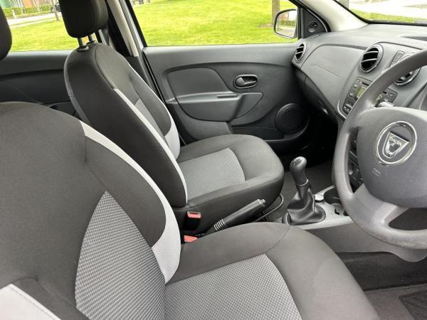Dacia Sandero 1.2 Ambiance Hatchback 5dr Petrol Manual Euro 5 (75 ps)
