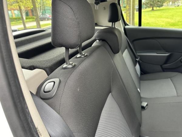 Dacia Sandero 1.2 Ambiance Hatchback 5dr Petrol Manual Euro 5 (75 ps)
