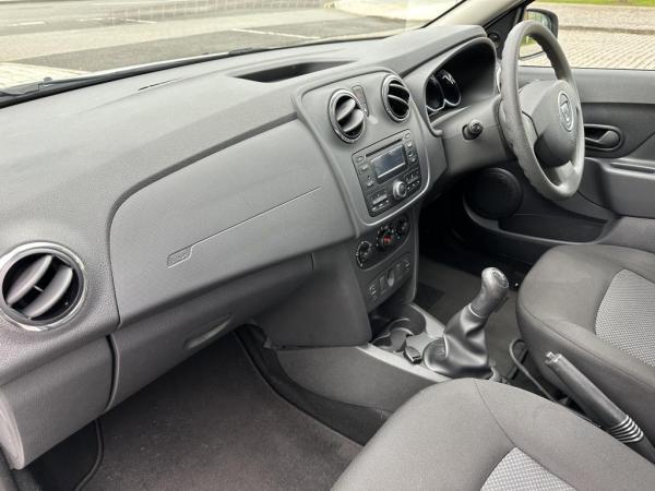 Dacia Sandero 1.2 Ambiance Hatchback 5dr Petrol Manual Euro 5 (75 ps)