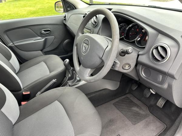 Dacia Sandero 1.2 Ambiance Hatchback 5dr Petrol Manual Euro 5 (75 ps)