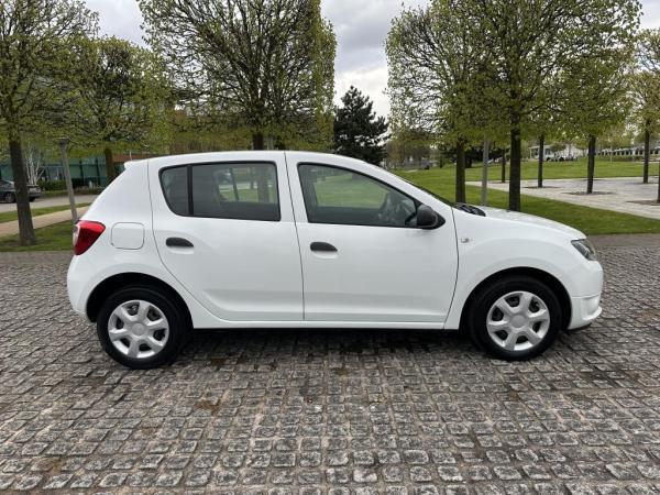 Dacia Sandero 1.2 Ambiance Hatchback 5dr Petrol Manual Euro 5 (75 ps)