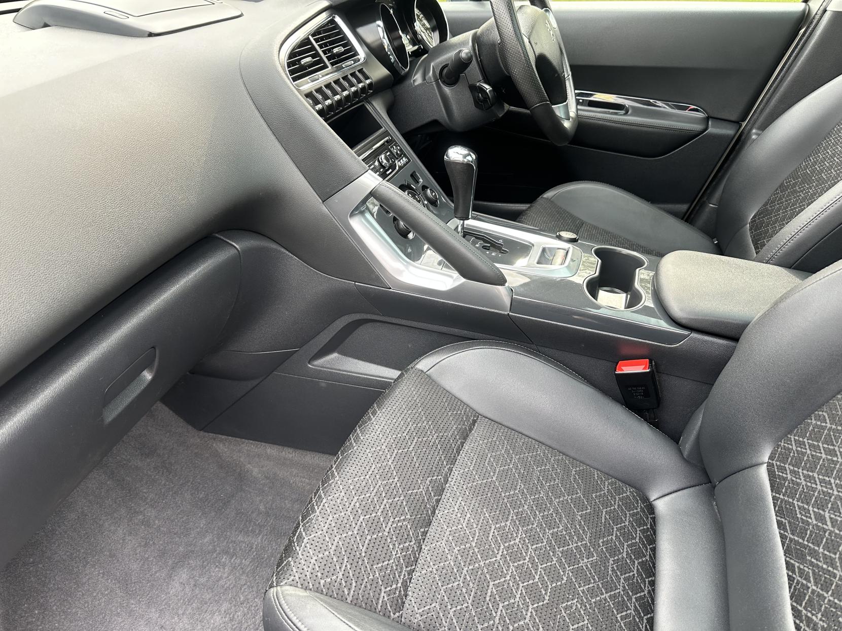 Peugeot 3008 1.6 BlueHDi Allure SUV 5dr Diesel EAT Euro 6 (s/s) (120 ps)