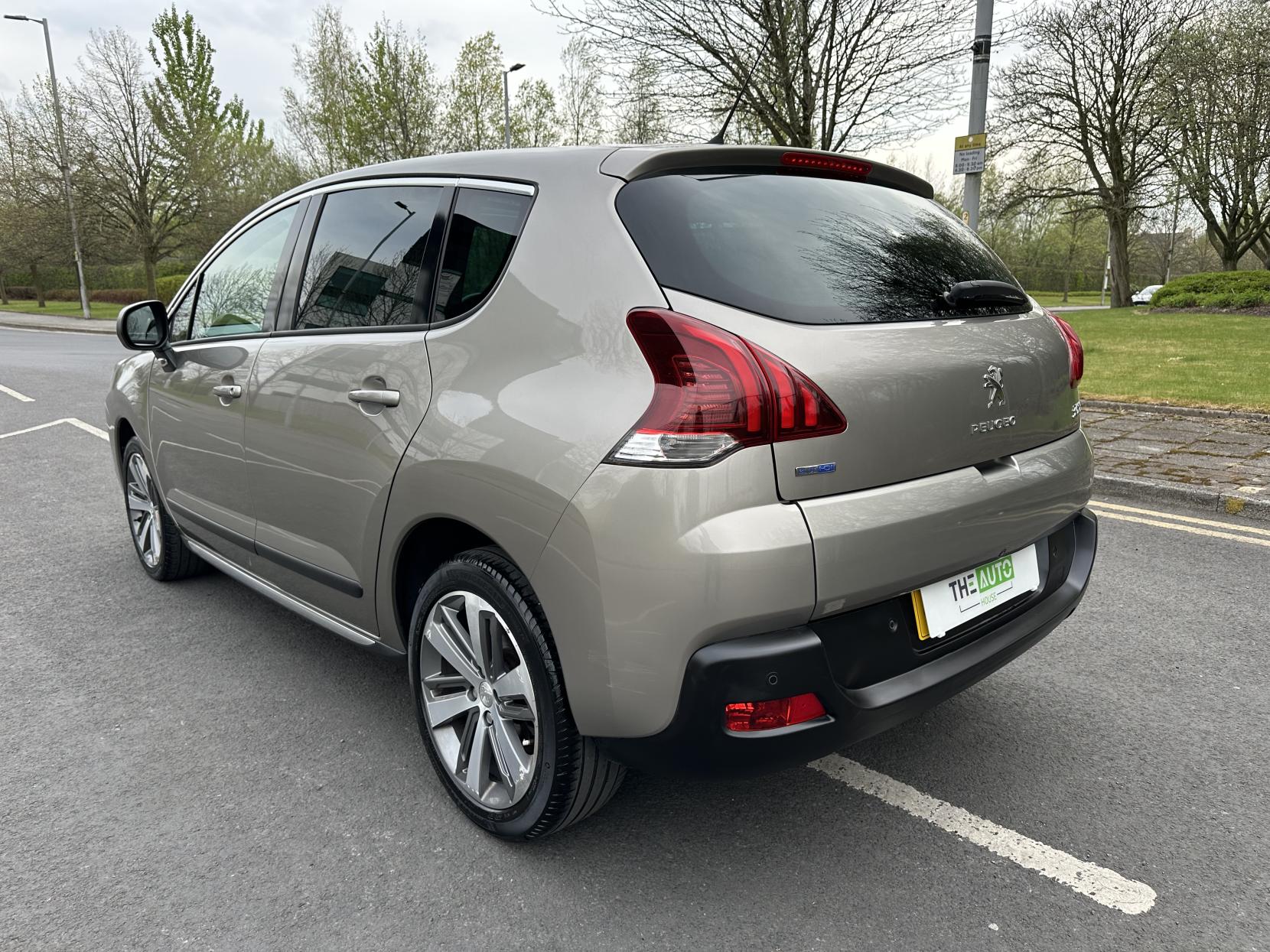 Peugeot 3008 1.6 BlueHDi Allure SUV 5dr Diesel EAT Euro 6 (s/s) (120 ps)