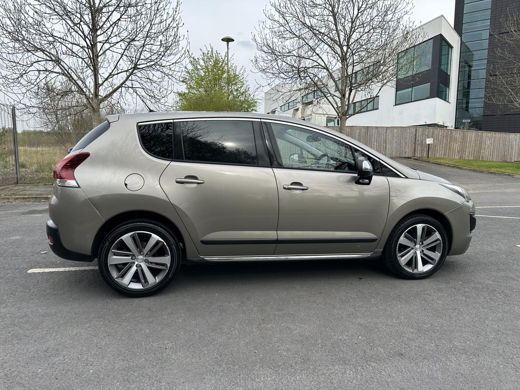 Peugeot 3008 1.6 BlueHDi Allure SUV 5dr Diesel EAT Euro 6 (s/s) (120 ps)
