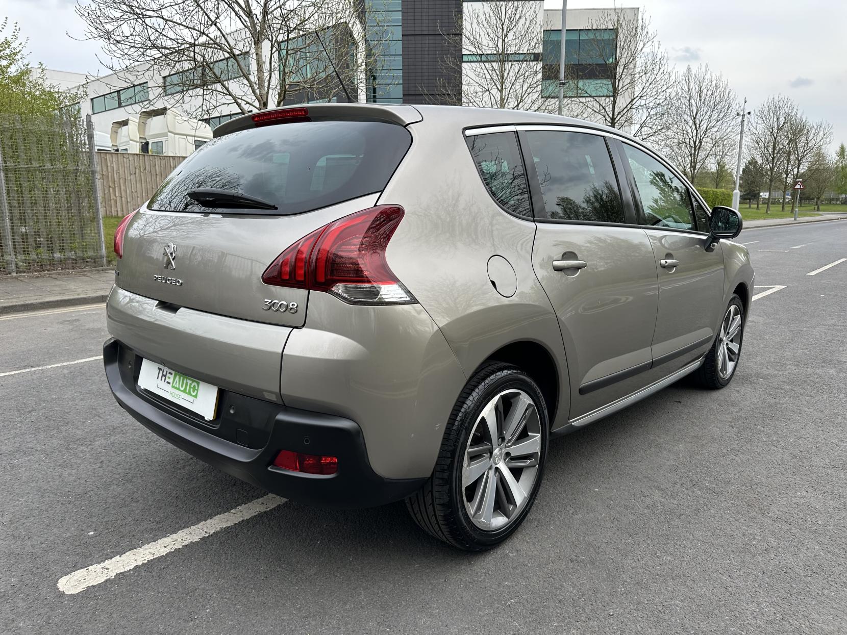 Peugeot 3008 1.6 BlueHDi Allure SUV 5dr Diesel EAT Euro 6 (s/s) (120 ps)