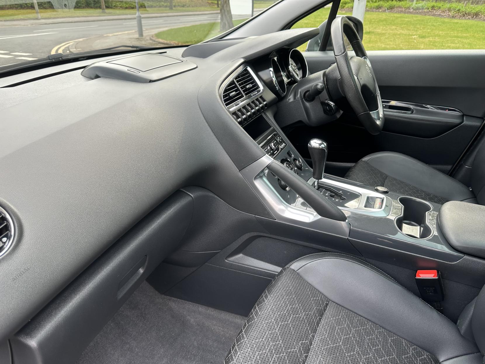 Peugeot 3008 1.6 BlueHDi Allure SUV 5dr Diesel EAT Euro 6 (s/s) (120 ps)
