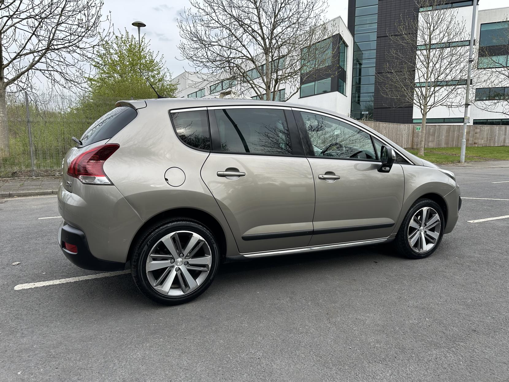 Peugeot 3008 1.6 BlueHDi Allure SUV 5dr Diesel EAT Euro 6 (s/s) (120 ps)
