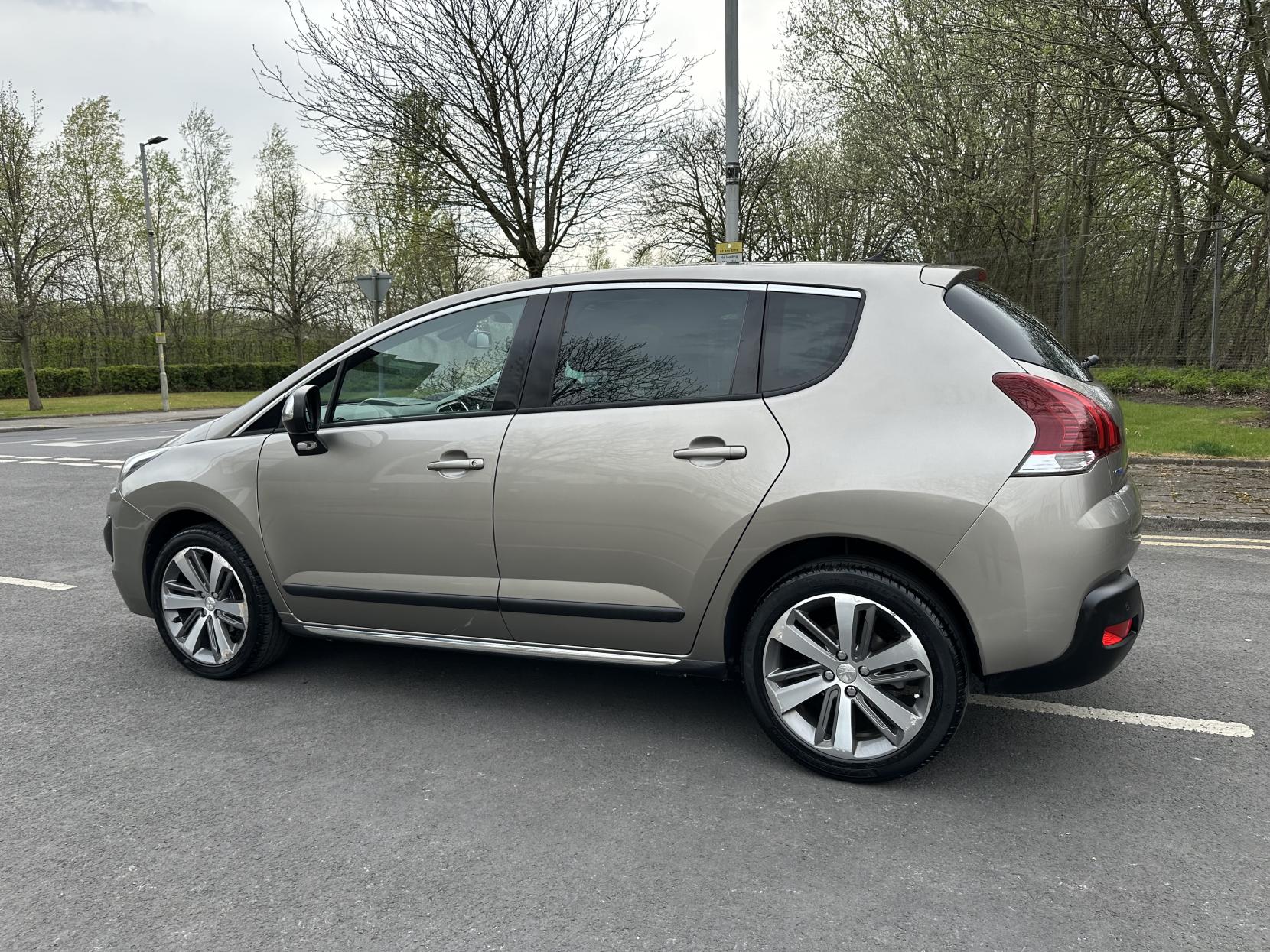 Peugeot 3008 1.6 BlueHDi Allure SUV 5dr Diesel EAT Euro 6 (s/s) (120 ps)