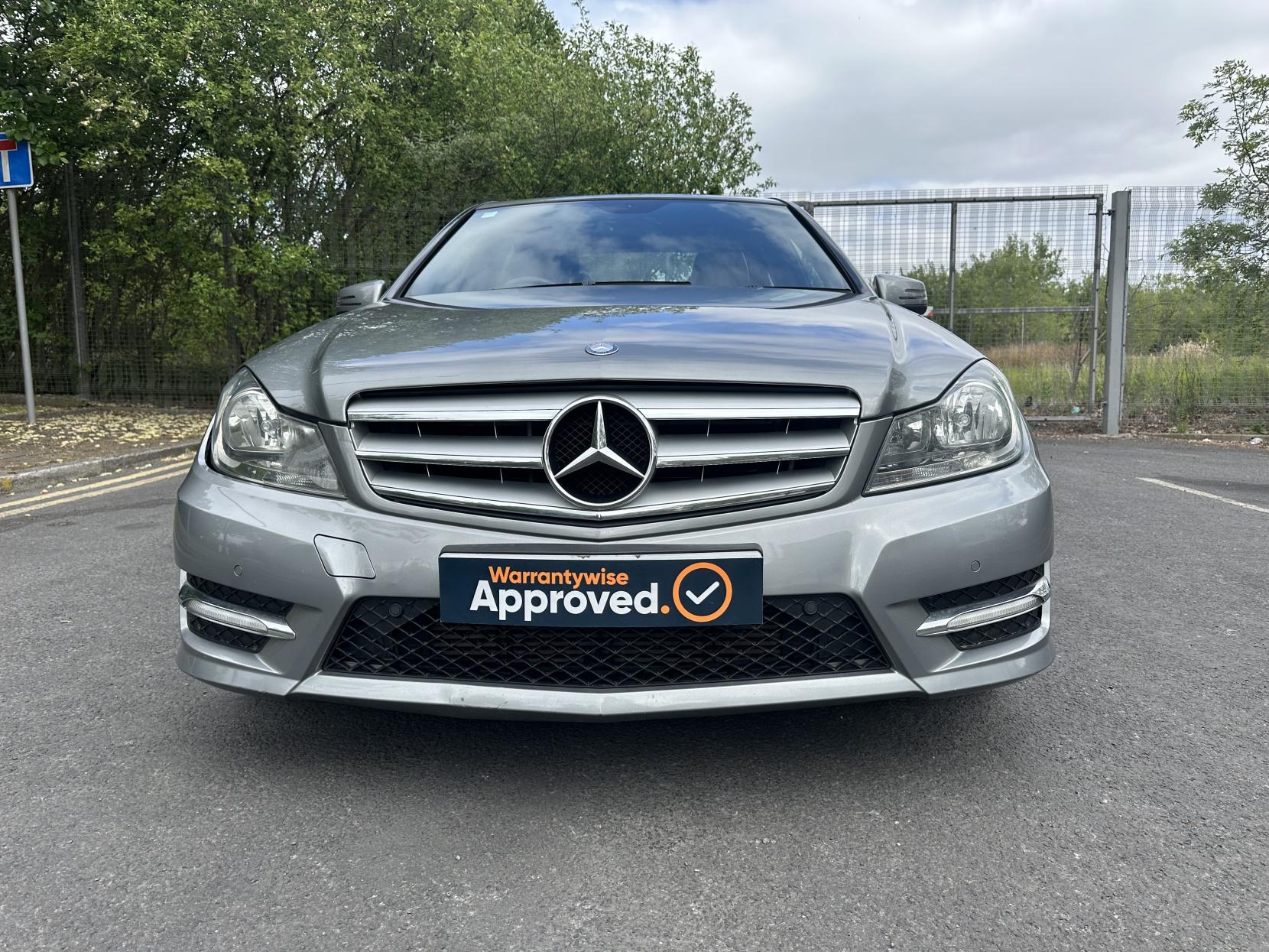Mercedes-Benz C Class 2.1 C220 CDI BlueEfficiency Sport Saloon 4dr Diesel G-Tronic+ Euro 5 (s/s) (170 ps)