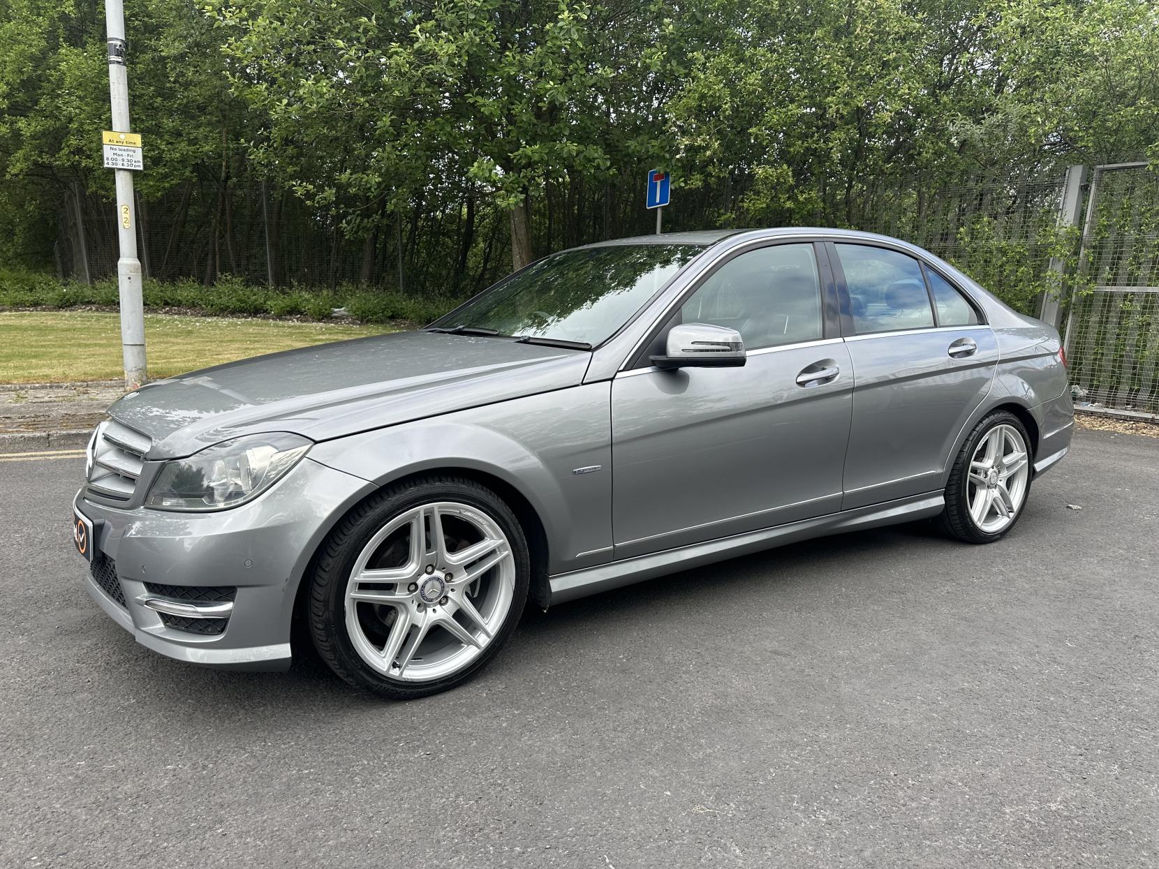 Mercedes-Benz C Class 2.1 C220 CDI BlueEfficiency Sport Saloon 4dr Diesel G-Tronic+ Euro 5 (s/s) (170 ps)