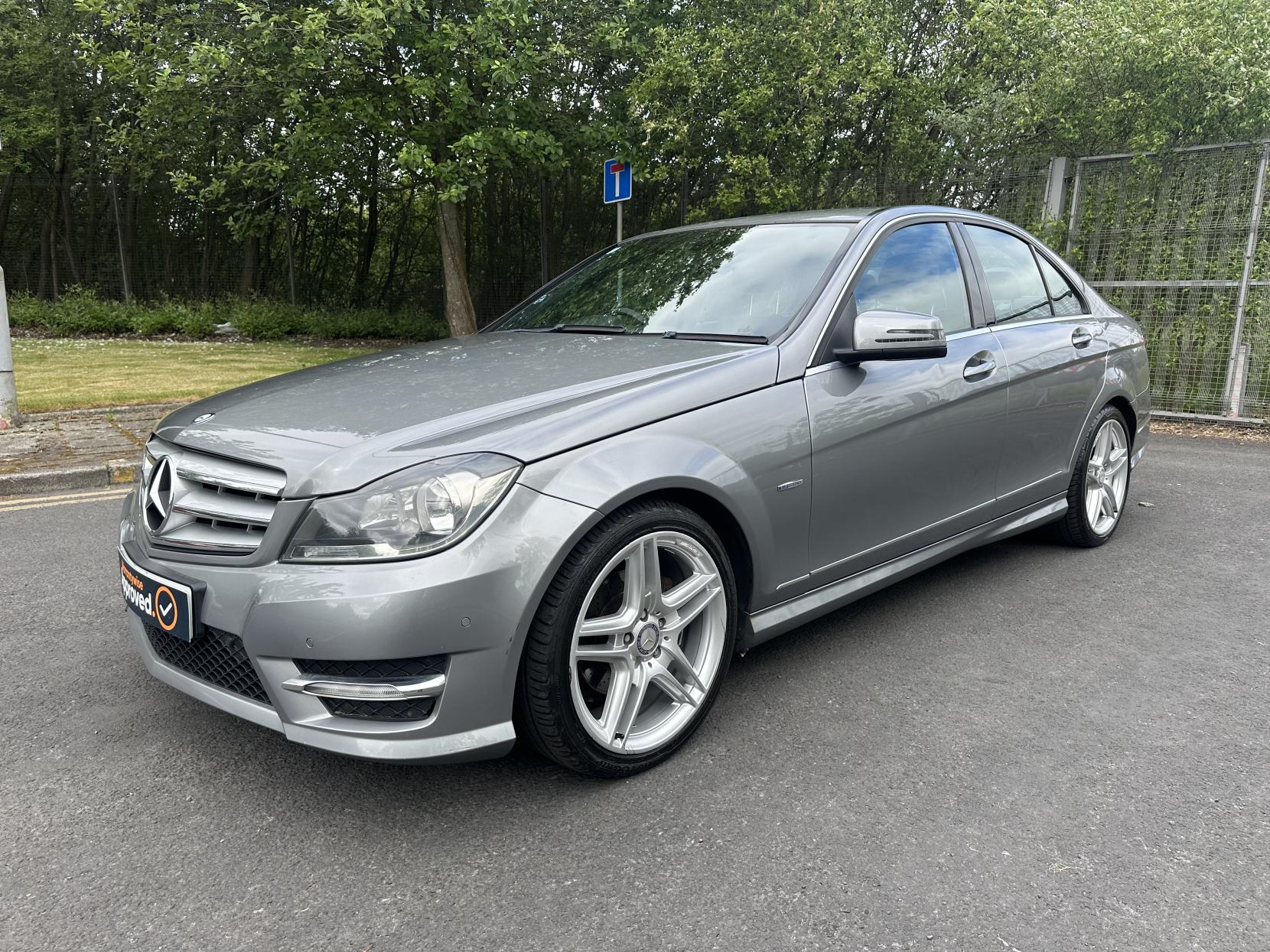 Mercedes-Benz C Class 2.1 C220 CDI BlueEfficiency Sport Saloon 4dr Diesel G-Tronic+ Euro 5 (s/s) (170 ps)