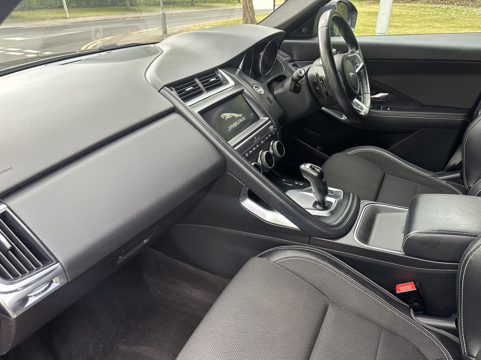 Jaguar E-PACE 2.0 D180 R-Dynamic SUV 5dr Diesel Auto AWD Euro 6 (s/s) (180 ps)