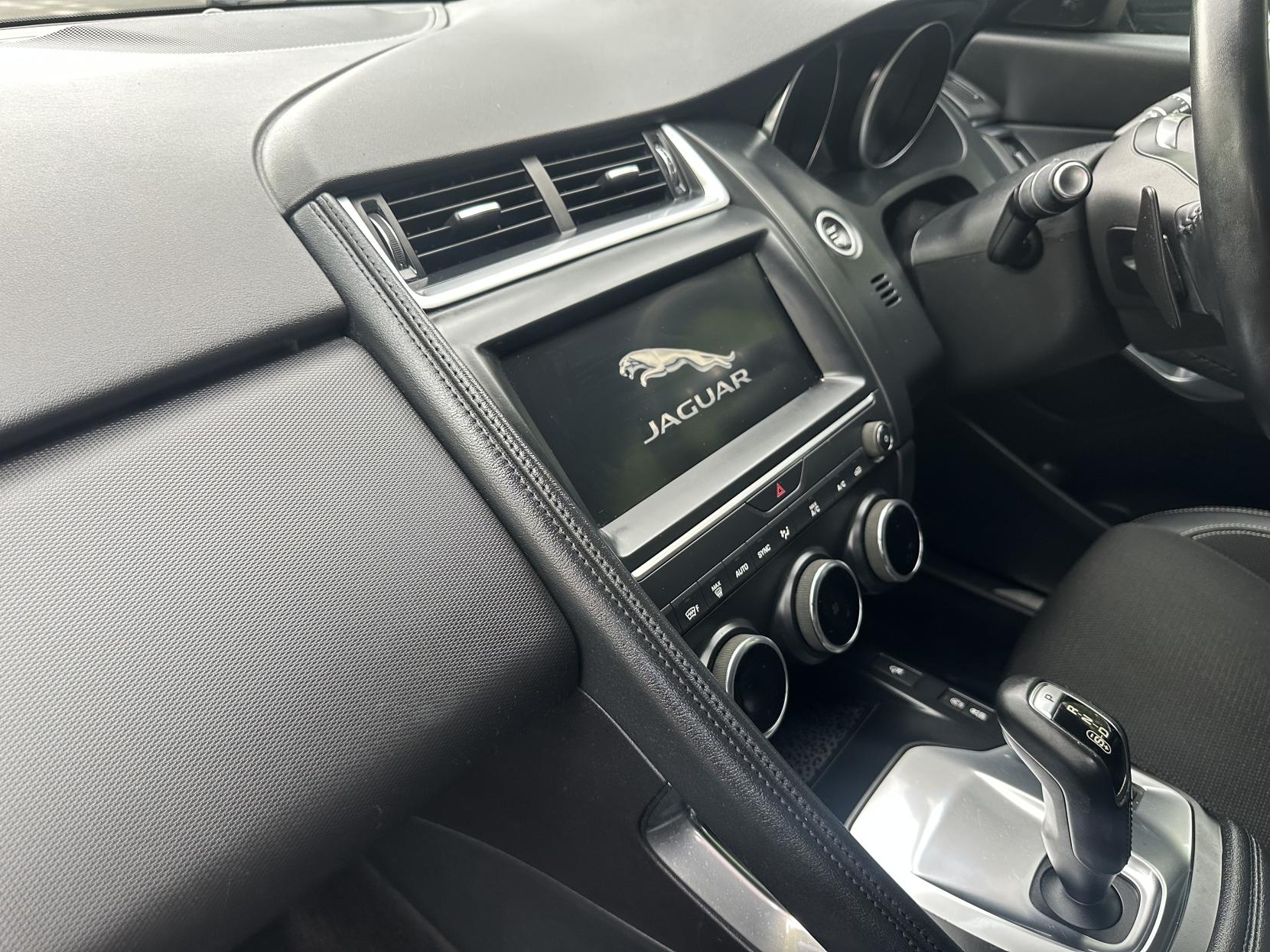Jaguar E-PACE 2.0 D180 R-Dynamic SUV 5dr Diesel Auto AWD Euro 6 (s/s) (180 ps)