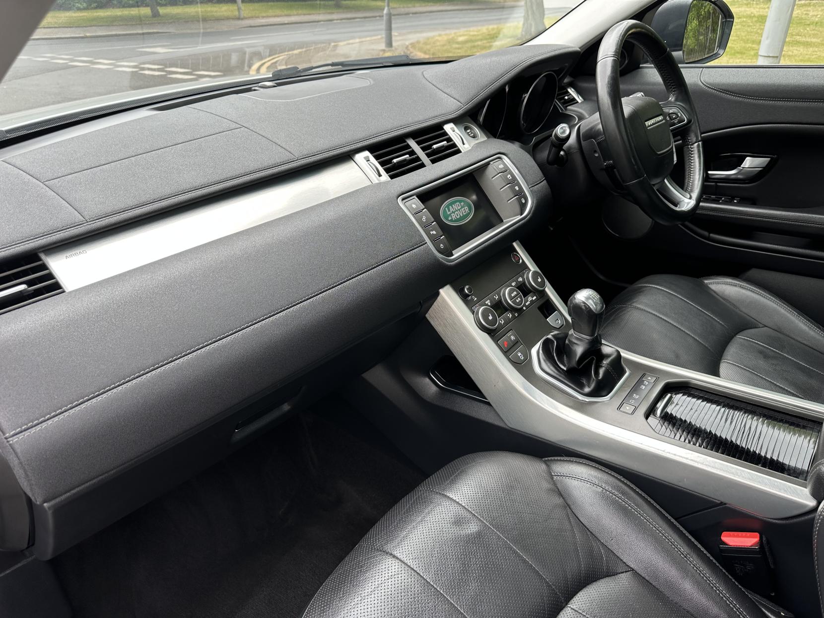 Land Rover Range Rover Evoque 2.0 TD4 SE Tech SUV 5dr Diesel Manual 4WD Euro 6 (s/s) (180 ps)