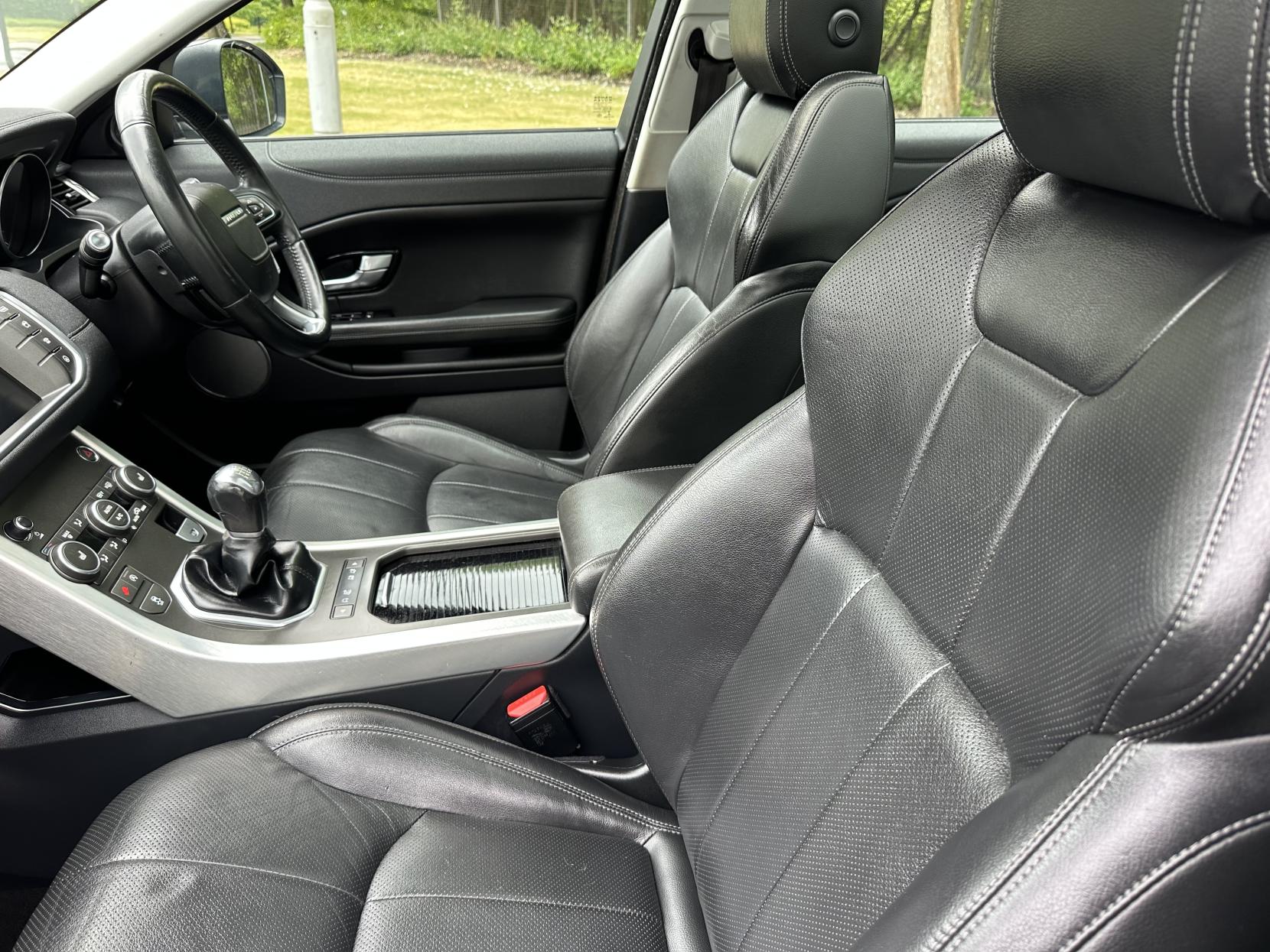 Land Rover Range Rover Evoque 2.0 TD4 SE Tech SUV 5dr Diesel Manual 4WD Euro 6 (s/s) (180 ps)