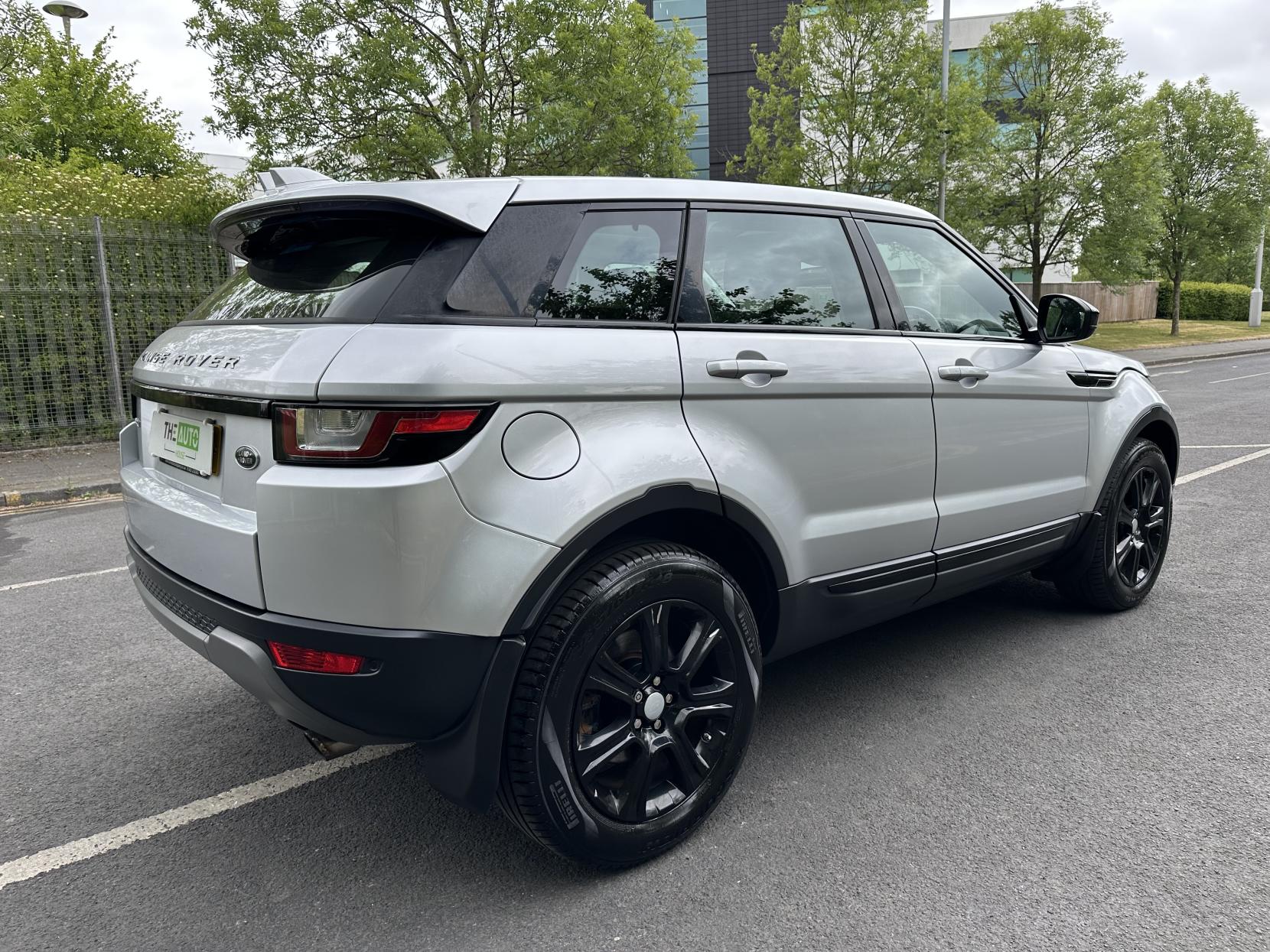 Land Rover Range Rover Evoque 2.0 TD4 SE Tech SUV 5dr Diesel Manual 4WD Euro 6 (s/s) (180 ps)