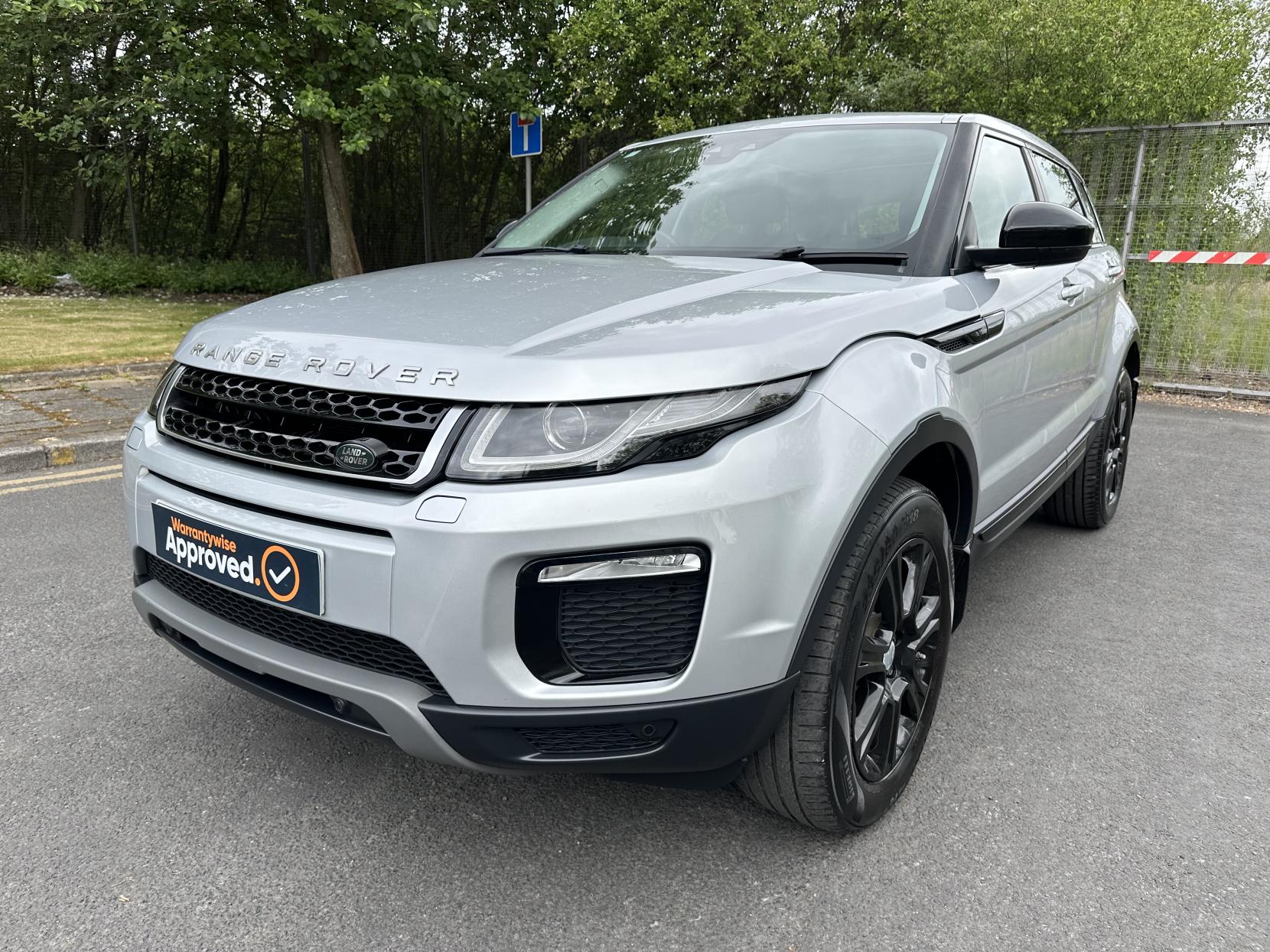 Land Rover Range Rover Evoque 2.0 TD4 SE Tech SUV 5dr Diesel Manual 4WD Euro 6 (s/s) (180 ps)