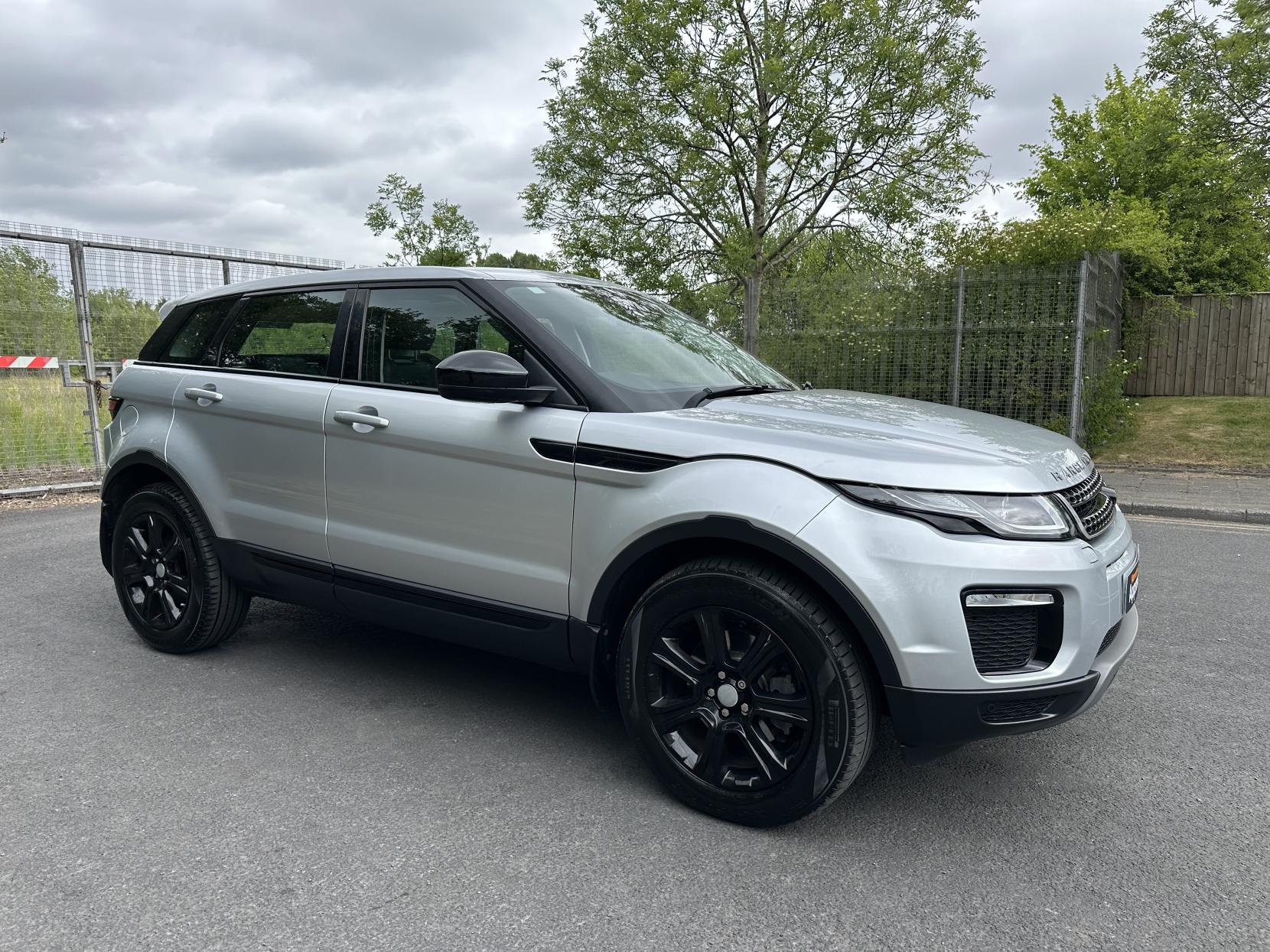 Land Rover Range Rover Evoque 2.0 TD4 SE Tech SUV 5dr Diesel Manual 4WD Euro 6 (s/s) (180 ps)