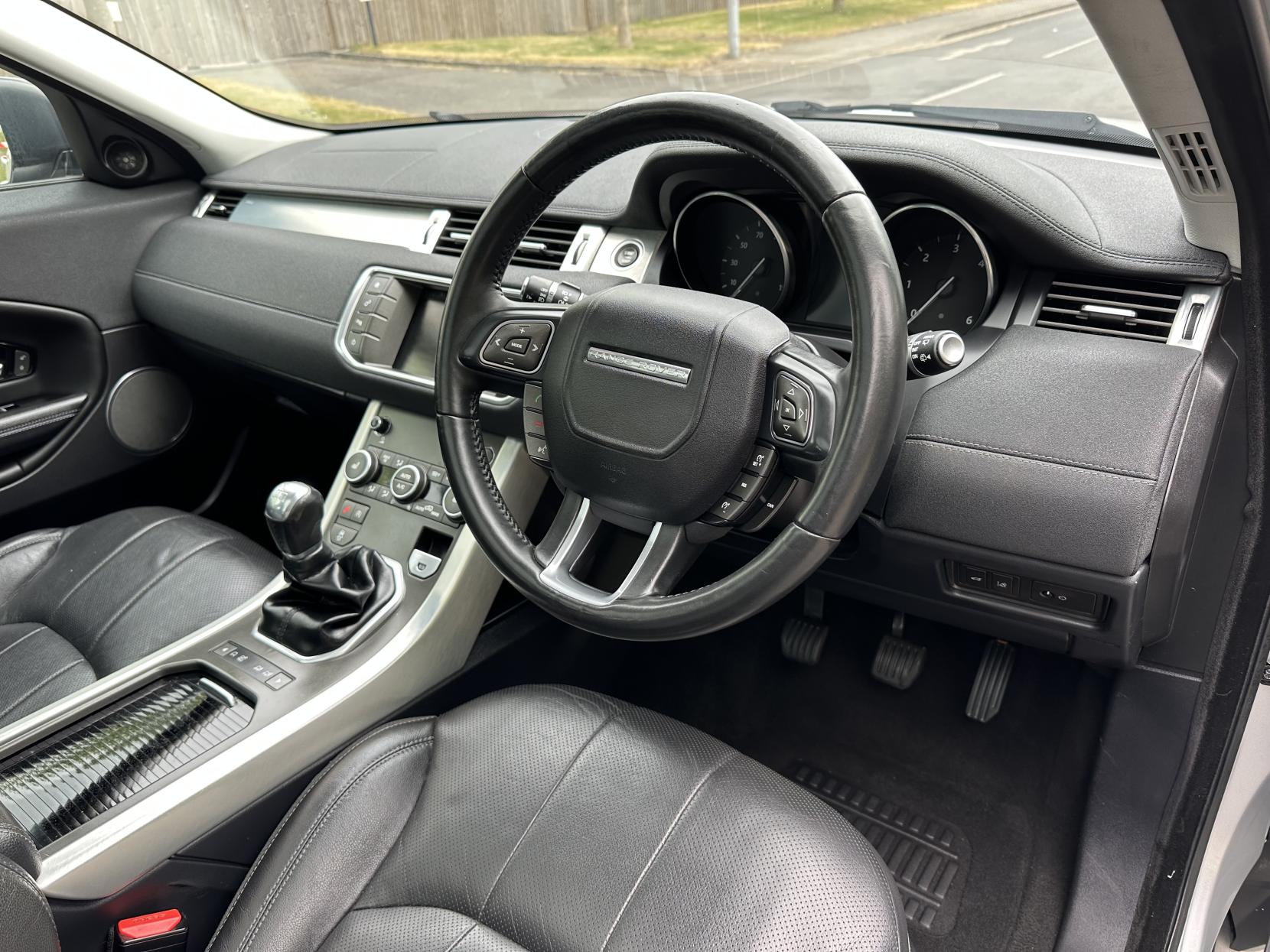 Land Rover Range Rover Evoque 2.0 TD4 SE Tech SUV 5dr Diesel Manual 4WD Euro 6 (s/s) (180 ps)