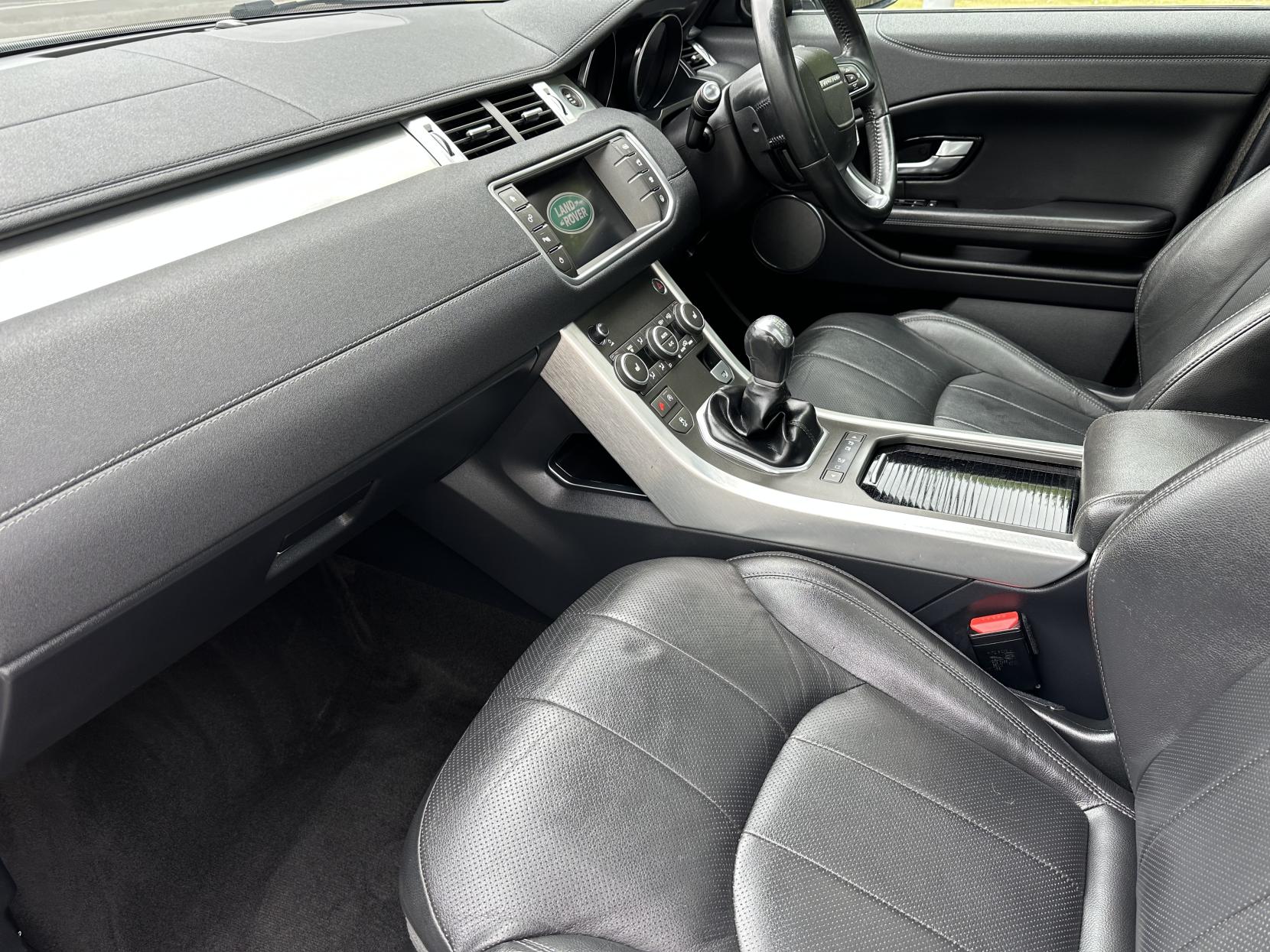Land Rover Range Rover Evoque 2.0 TD4 SE Tech SUV 5dr Diesel Manual 4WD Euro 6 (s/s) (180 ps)