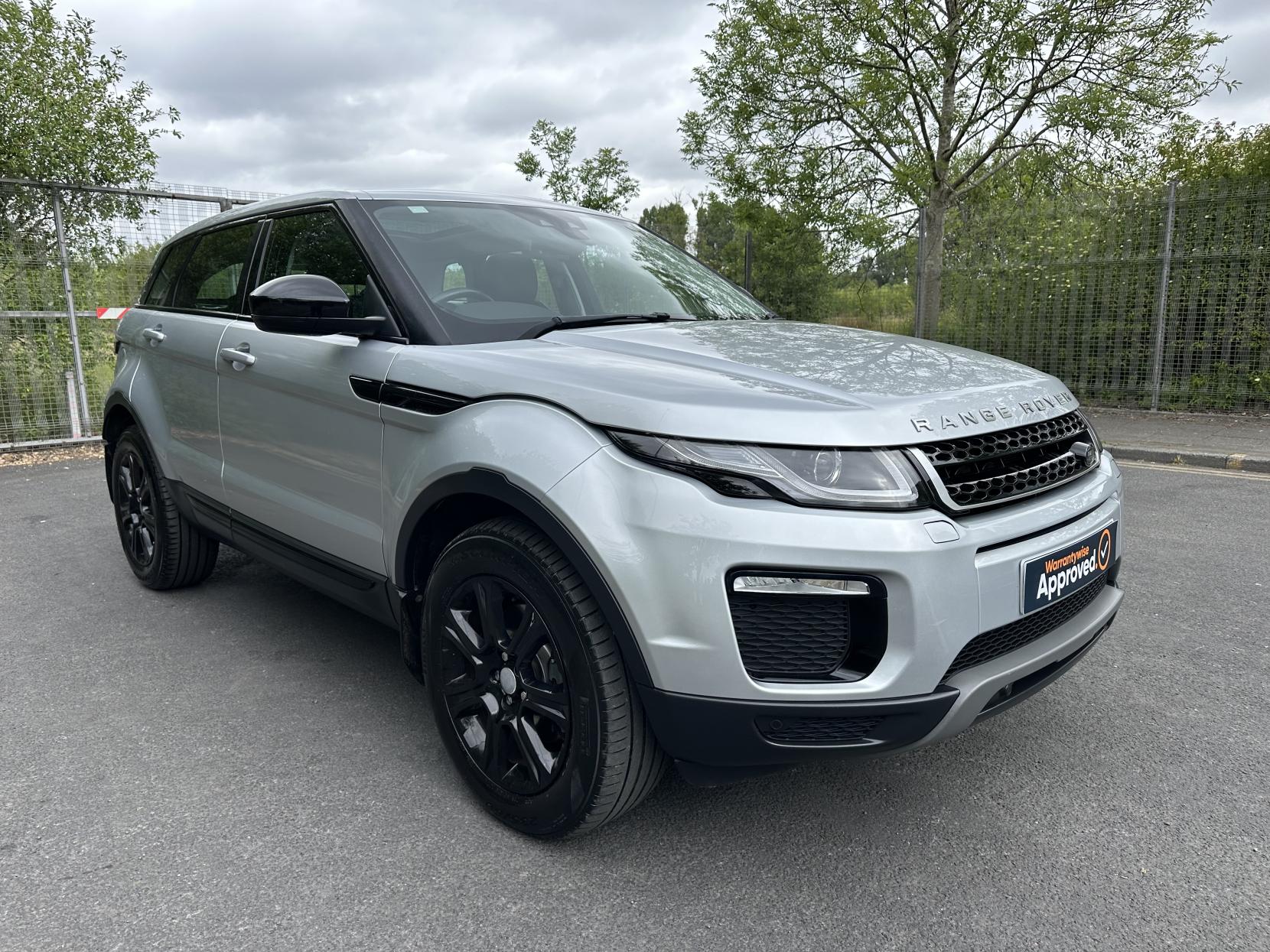 Land Rover Range Rover Evoque 2.0 TD4 SE Tech SUV 5dr Diesel Manual 4WD Euro 6 (s/s) (180 ps)