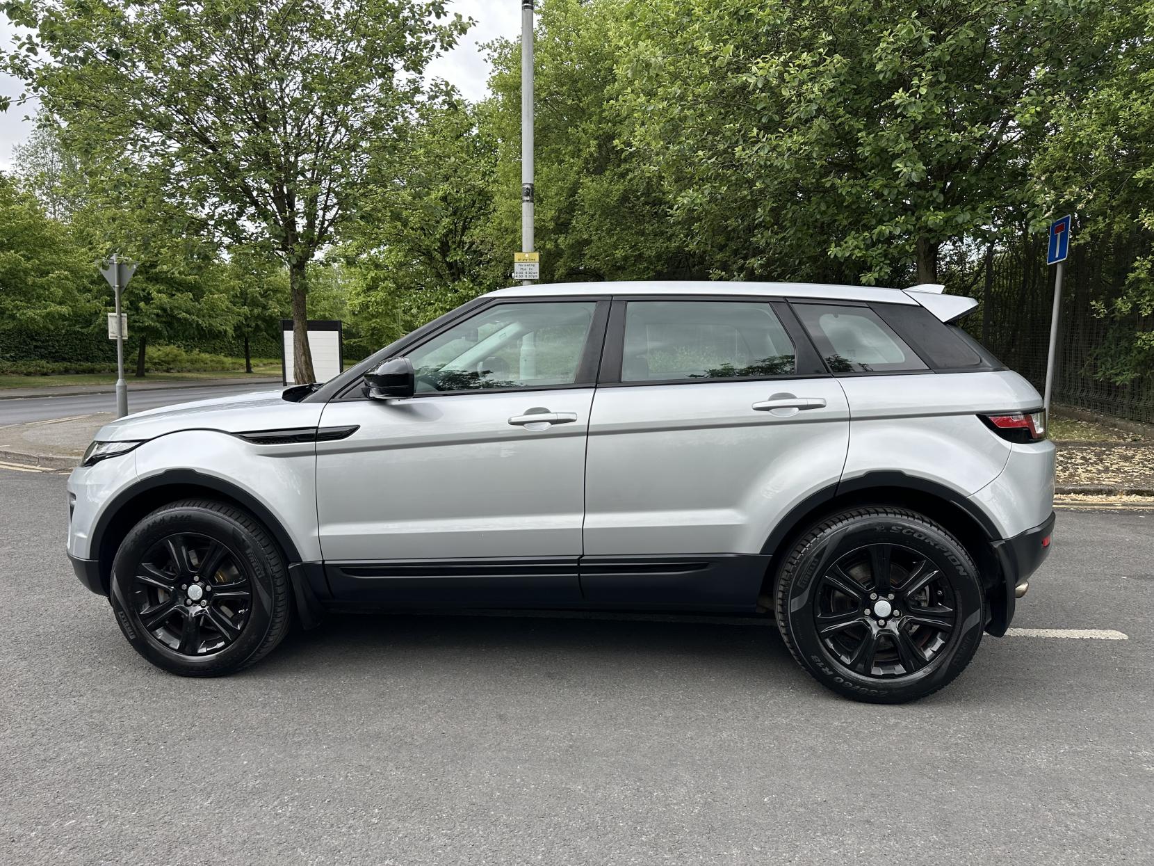 Land Rover Range Rover Evoque 2.0 TD4 SE Tech SUV 5dr Diesel Manual 4WD Euro 6 (s/s) (180 ps)