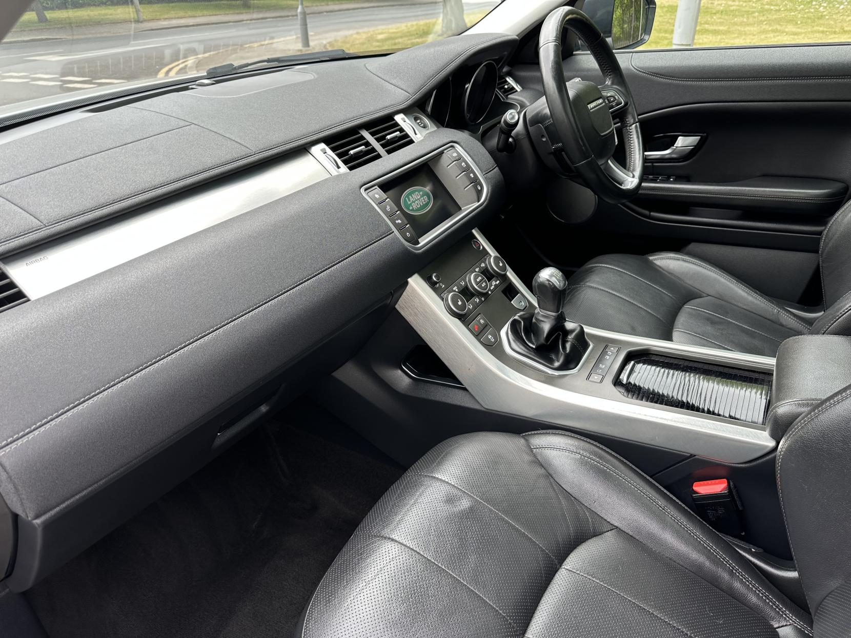 Land Rover Range Rover Evoque 2.0 TD4 SE Tech SUV 5dr Diesel Manual 4WD Euro 6 (s/s) (180 ps)