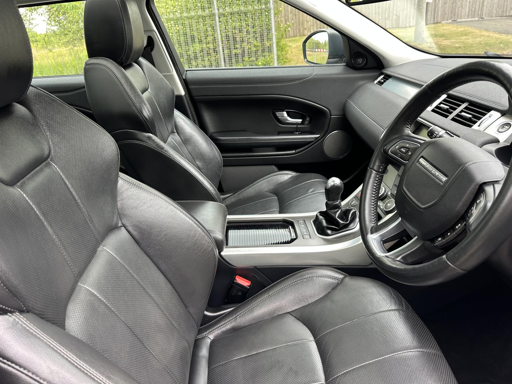 Land Rover Range Rover Evoque 2.0 TD4 SE Tech SUV 5dr Diesel Manual 4WD Euro 6 (s/s) (180 ps)