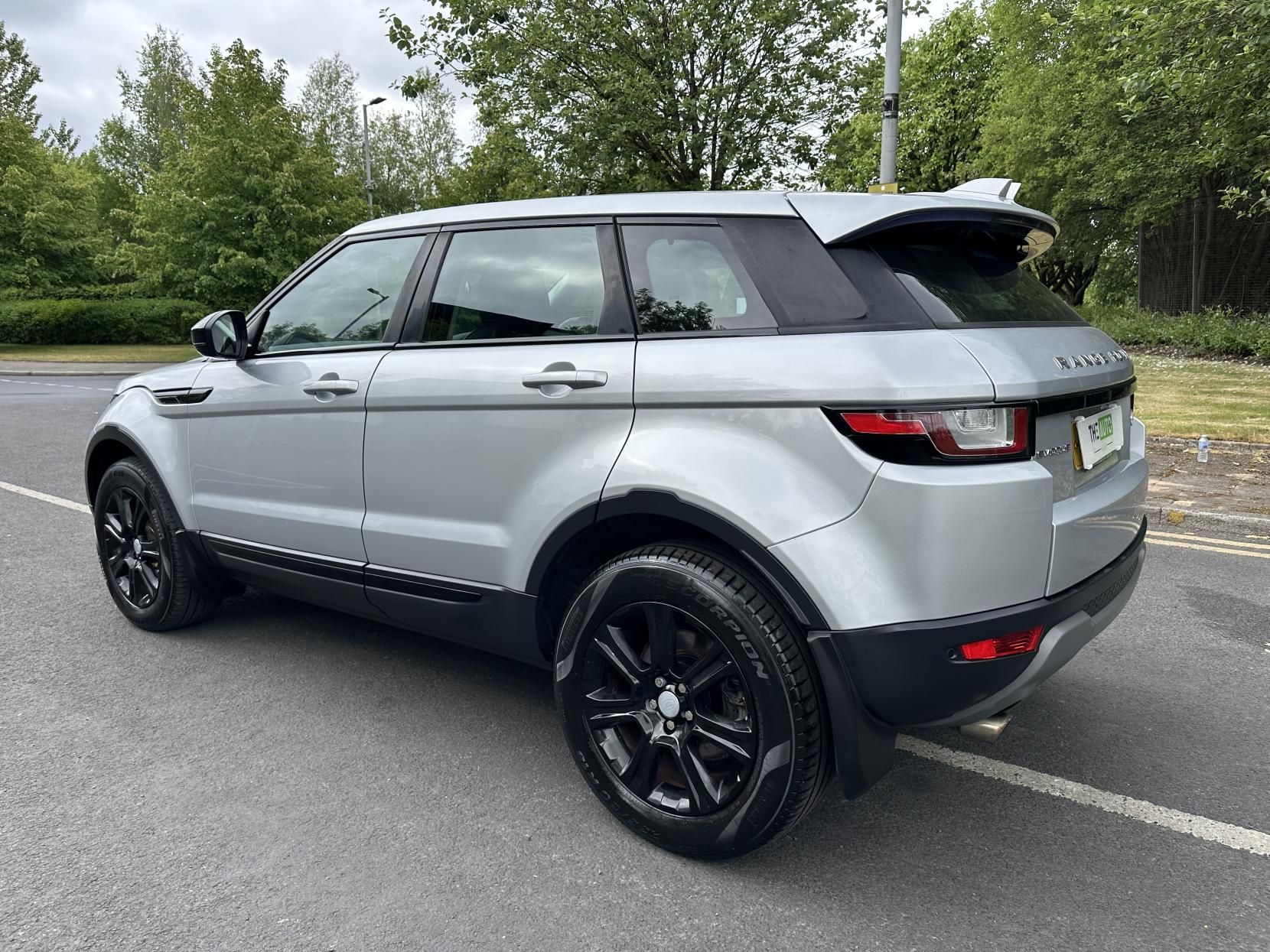 Land Rover Range Rover Evoque 2.0 TD4 SE Tech SUV 5dr Diesel Manual 4WD Euro 6 (s/s) (180 ps)