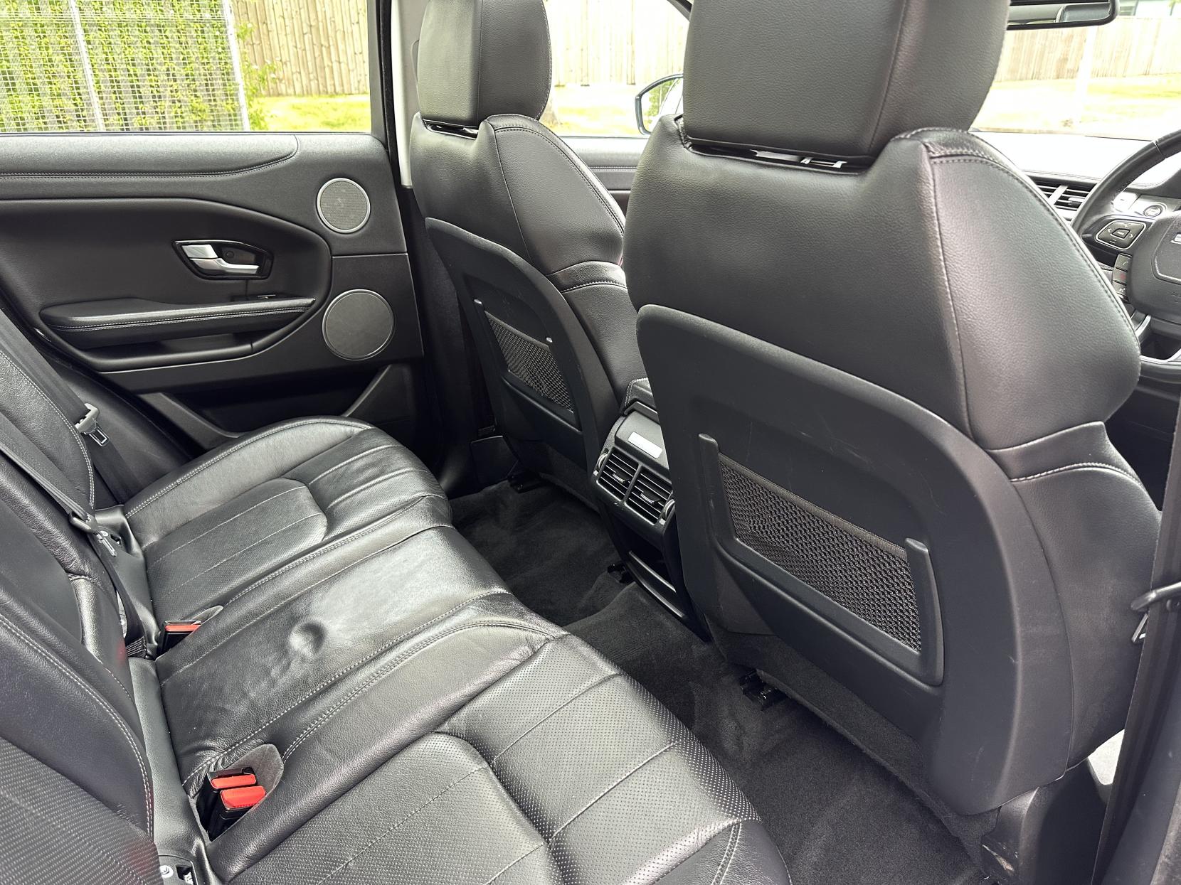 Land Rover Range Rover Evoque 2.0 TD4 SE Tech SUV 5dr Diesel Manual 4WD Euro 6 (s/s) (180 ps)