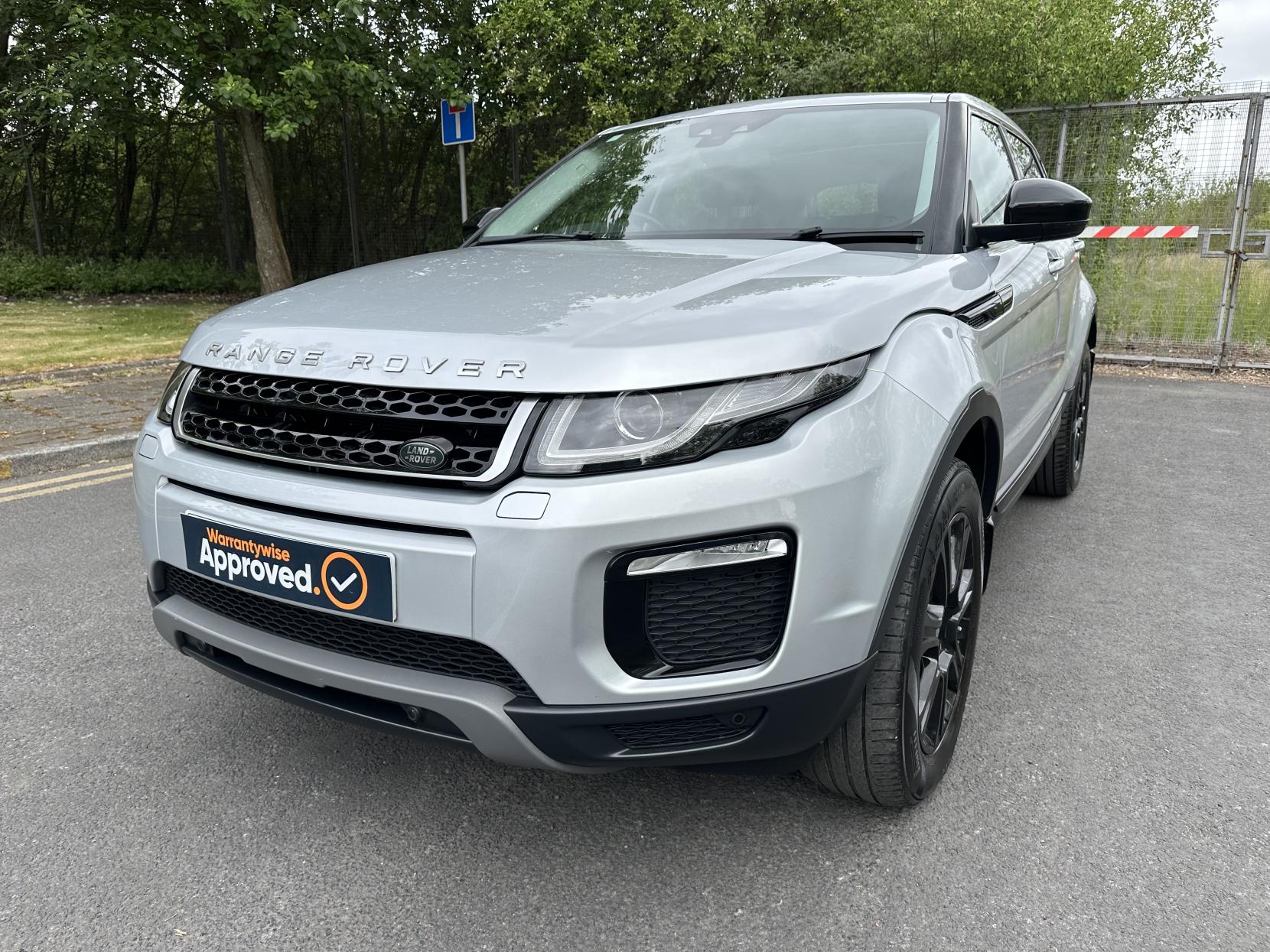 Land Rover Range Rover Evoque 2.0 TD4 SE Tech SUV 5dr Diesel Manual 4WD Euro 6 (s/s) (180 ps)