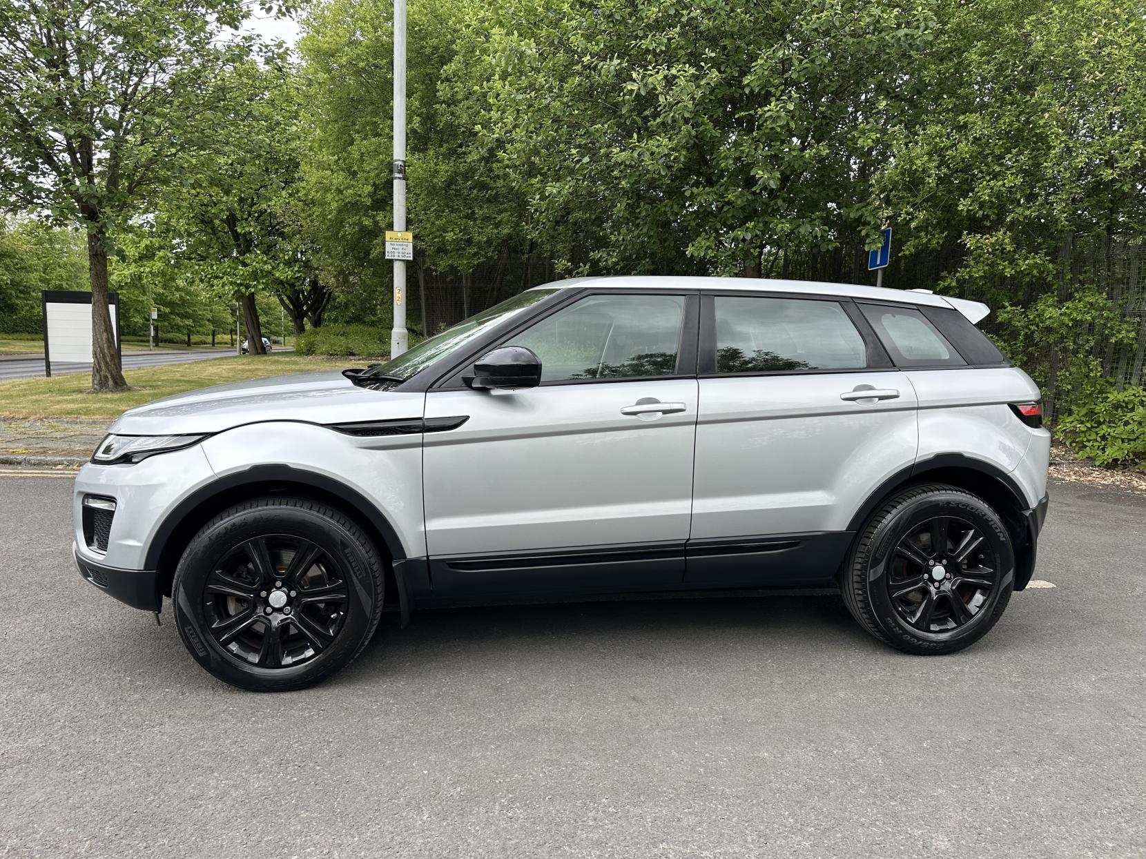 Land Rover Range Rover Evoque 2.0 TD4 SE Tech SUV 5dr Diesel Manual 4WD Euro 6 (s/s) (180 ps)