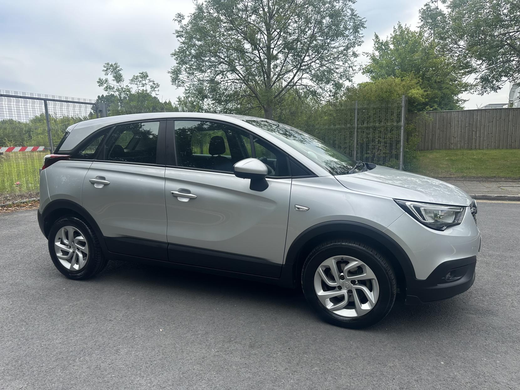 Vauxhall Crossland X 1.2 Turbo ecoTEC GPF SE Nav SUV 5dr Petrol Manual Euro 6 (s/s) (110 ps)