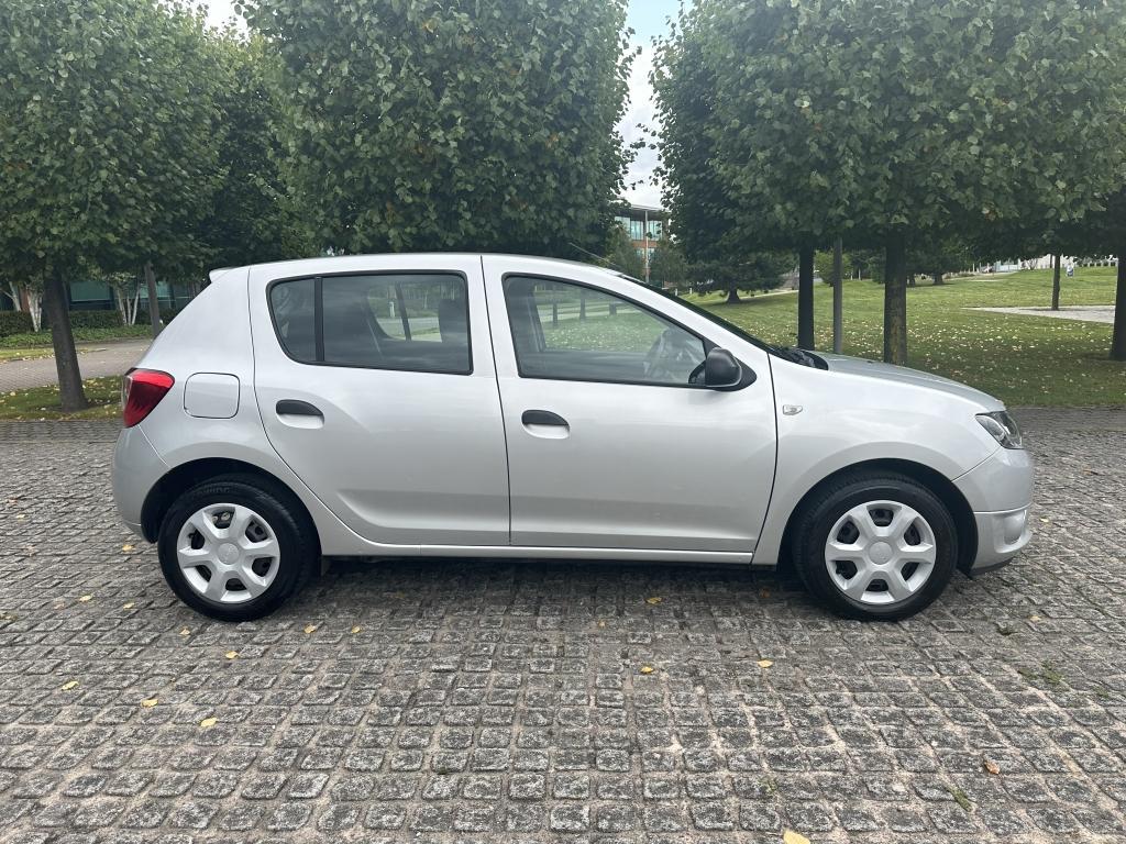 Dacia SANDERO DIESEL HATCHBACK 1.5 AMBIANCE DCI 5DR Manual