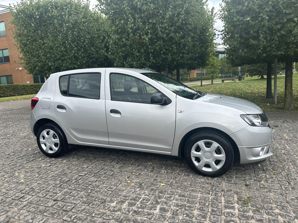 Dacia SANDERO DIESEL HATCHBACK 1.5 AMBIANCE DCI 5DR Manual