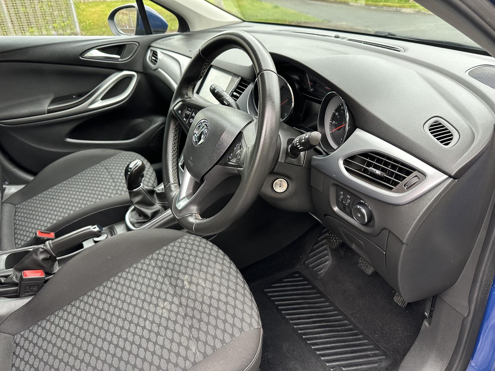 Vauxhall Astra 1.5 Turbo D Business Edition Nav Hatchback 5dr Diesel Manual Euro 6 (s/s) (105 ps)