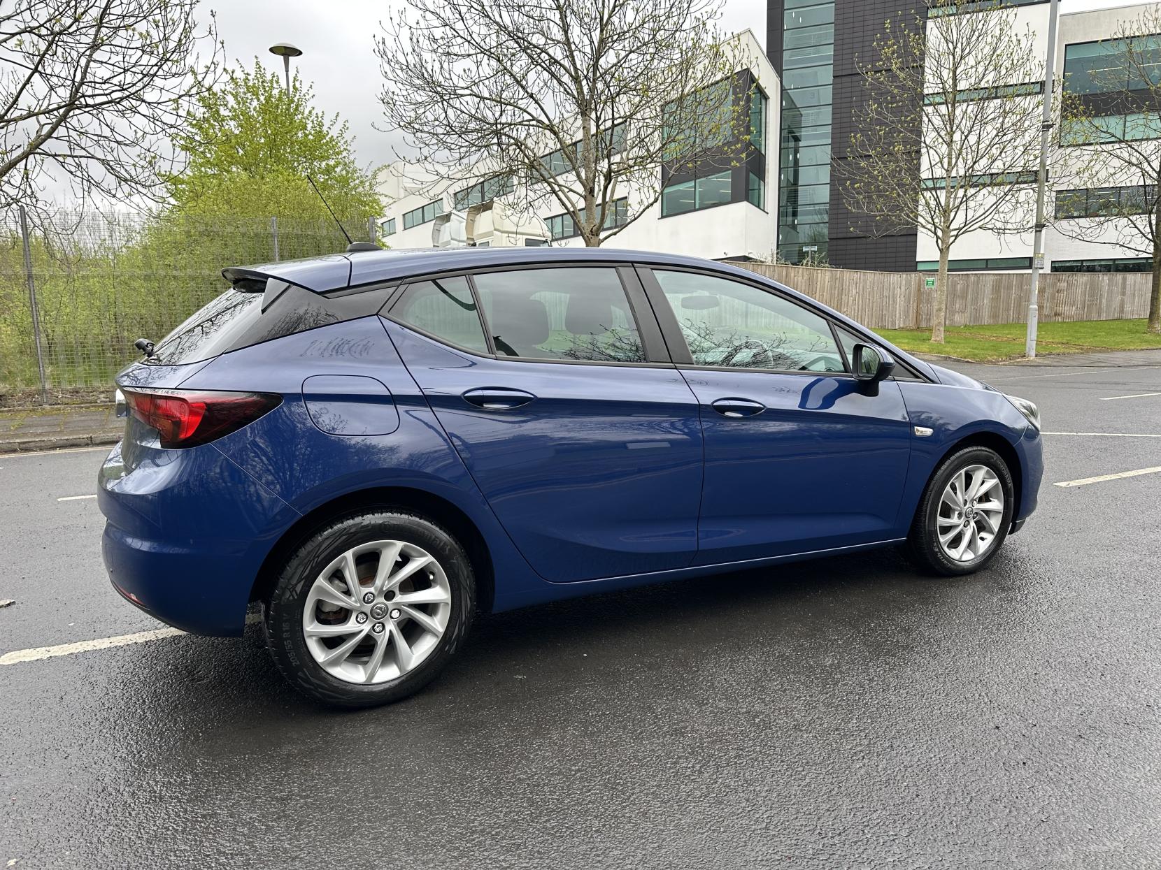 Vauxhall Astra 1.5 Turbo D Business Edition Nav Hatchback 5dr Diesel Manual Euro 6 (s/s) (105 ps)