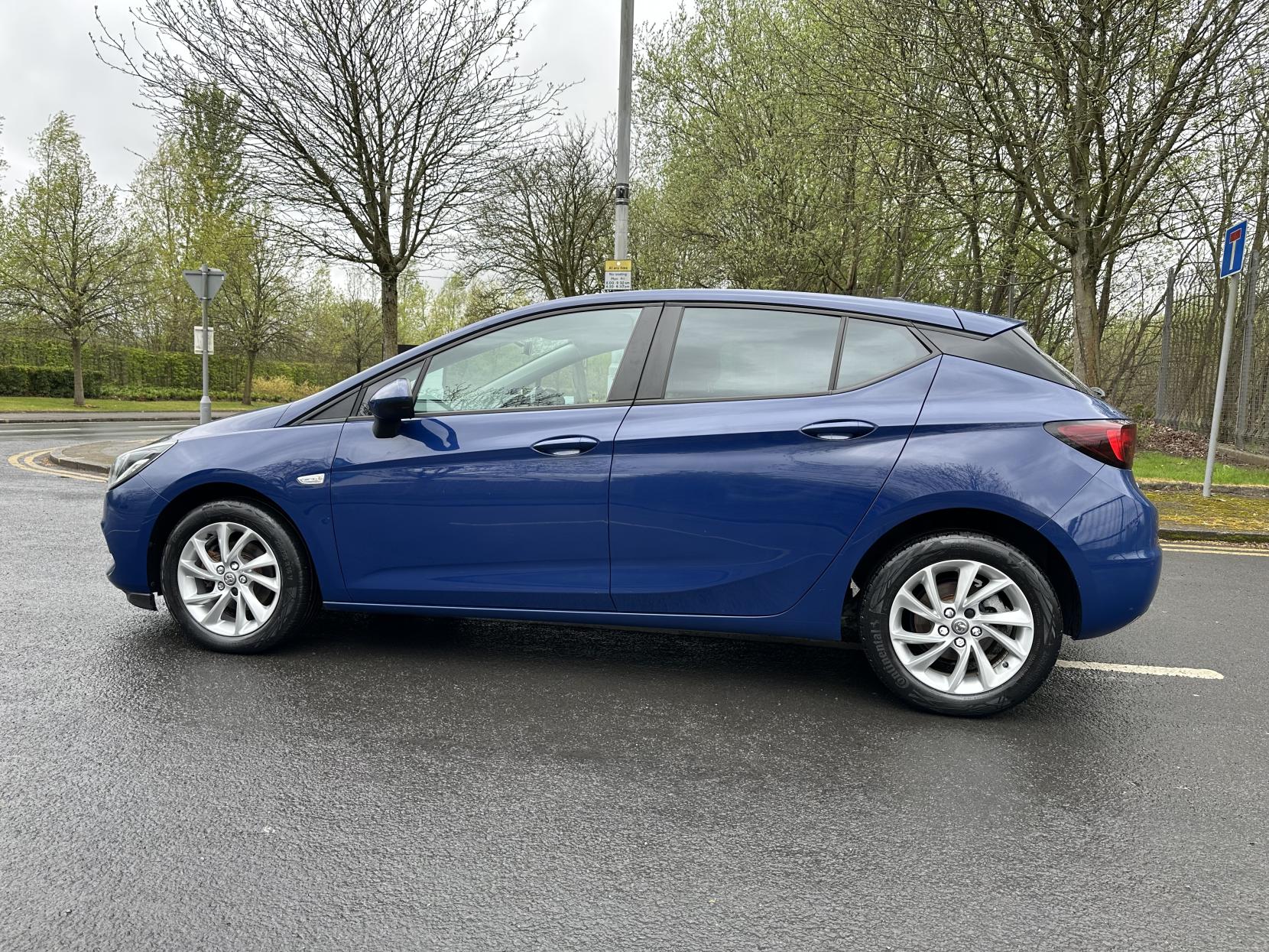 Vauxhall Astra 1.5 Turbo D Business Edition Nav Hatchback 5dr Diesel Manual Euro 6 (s/s) (105 ps)