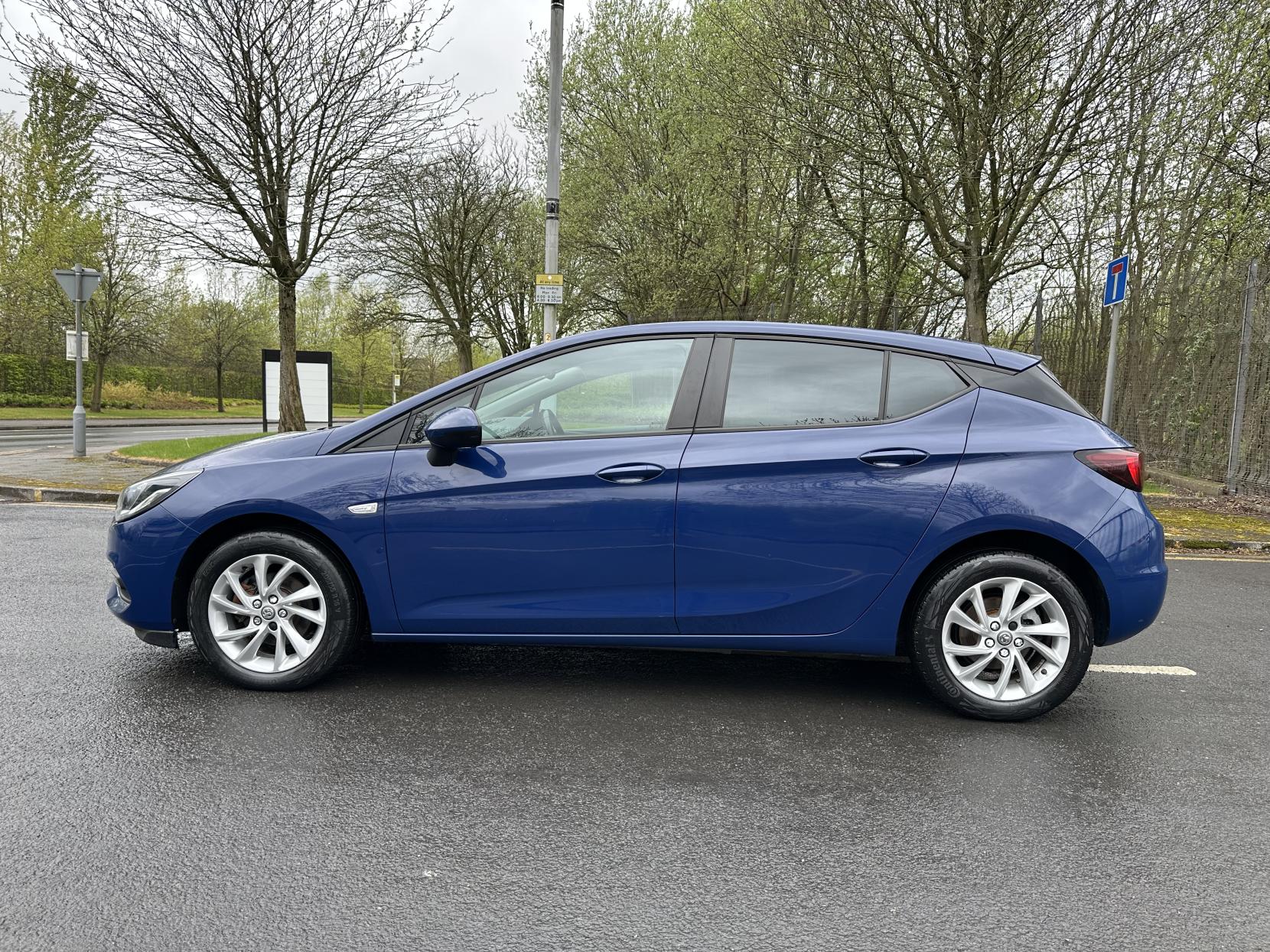 Vauxhall Astra 1.5 Turbo D Business Edition Nav Hatchback 5dr Diesel Manual Euro 6 (s/s) (105 ps)