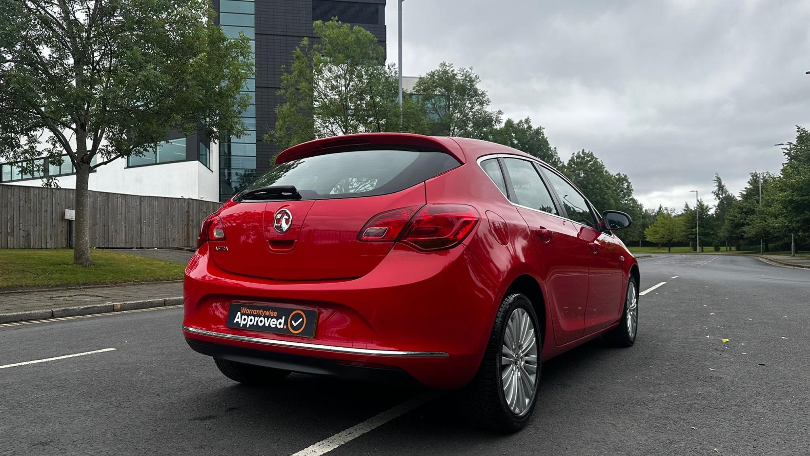 Vauxhall Astra 1.4i Excite Hatchback 5dr Petrol Manual Euro 6 (100 ps)