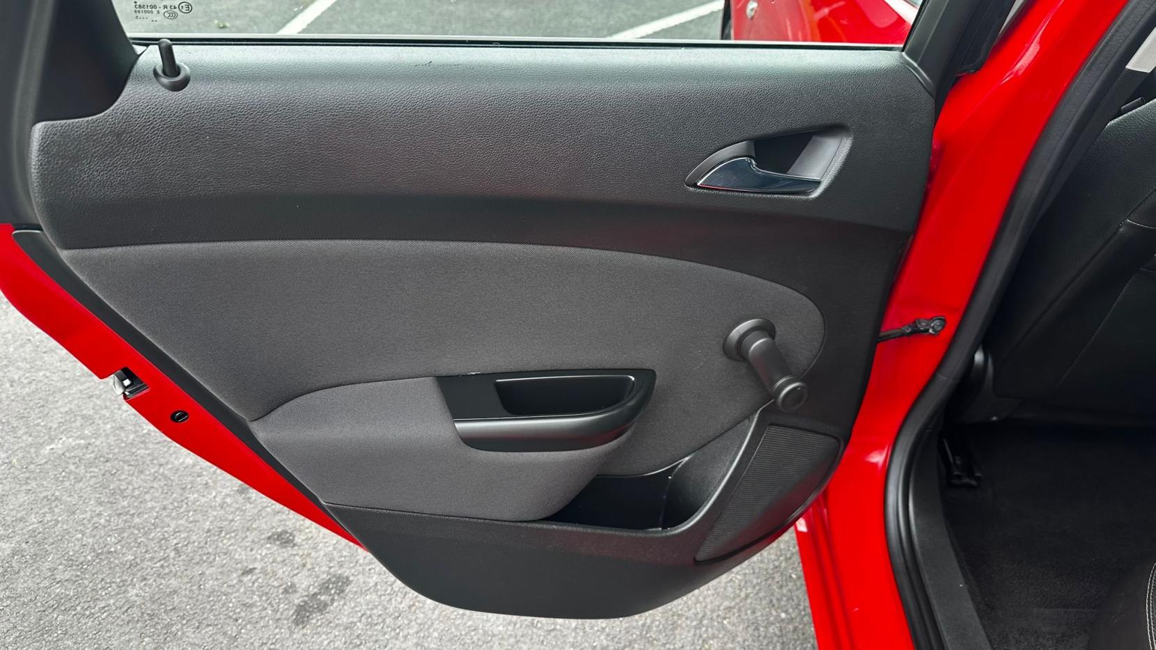 Vauxhall Astra 1.4i Excite Hatchback 5dr Petrol Manual Euro 6 (100 ps)