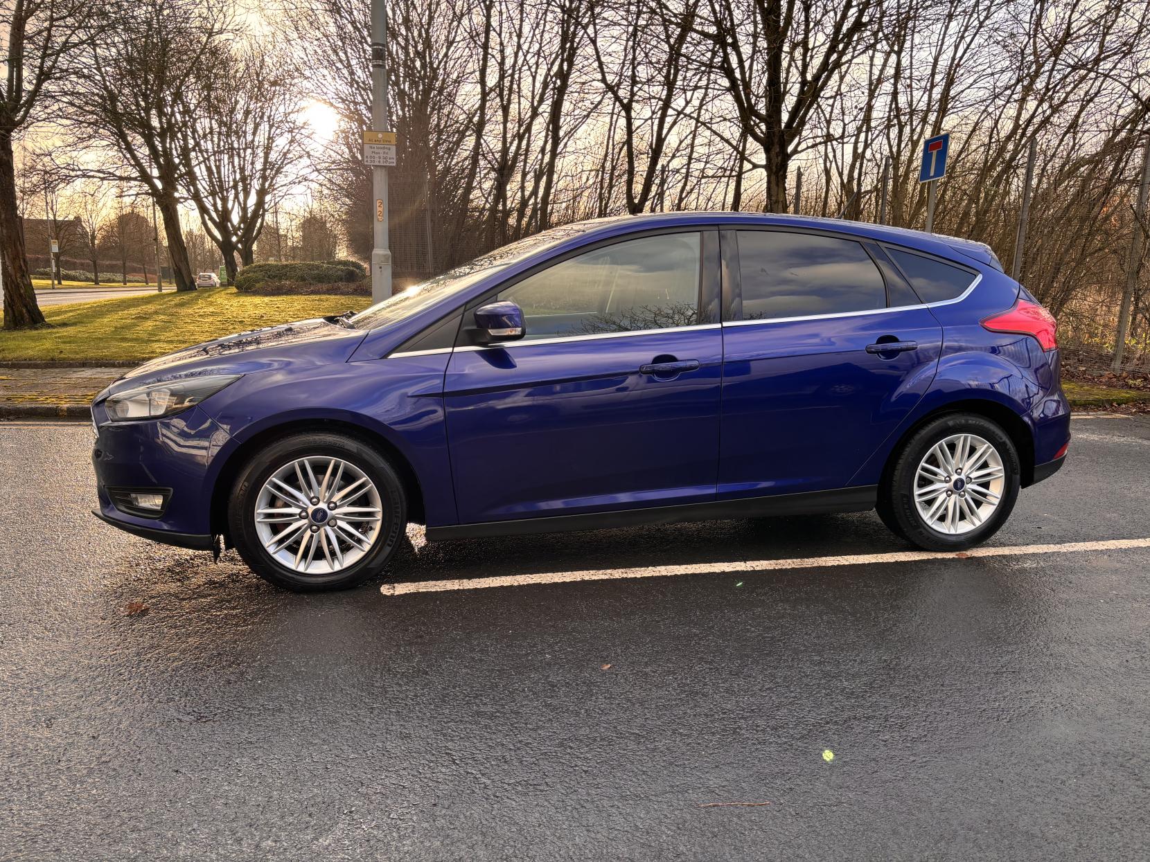 Ford Focus 1.0T EcoBoost Zetec Edition Hatchback 5dr Petrol Auto Euro 6 (s/s) (125 ps)