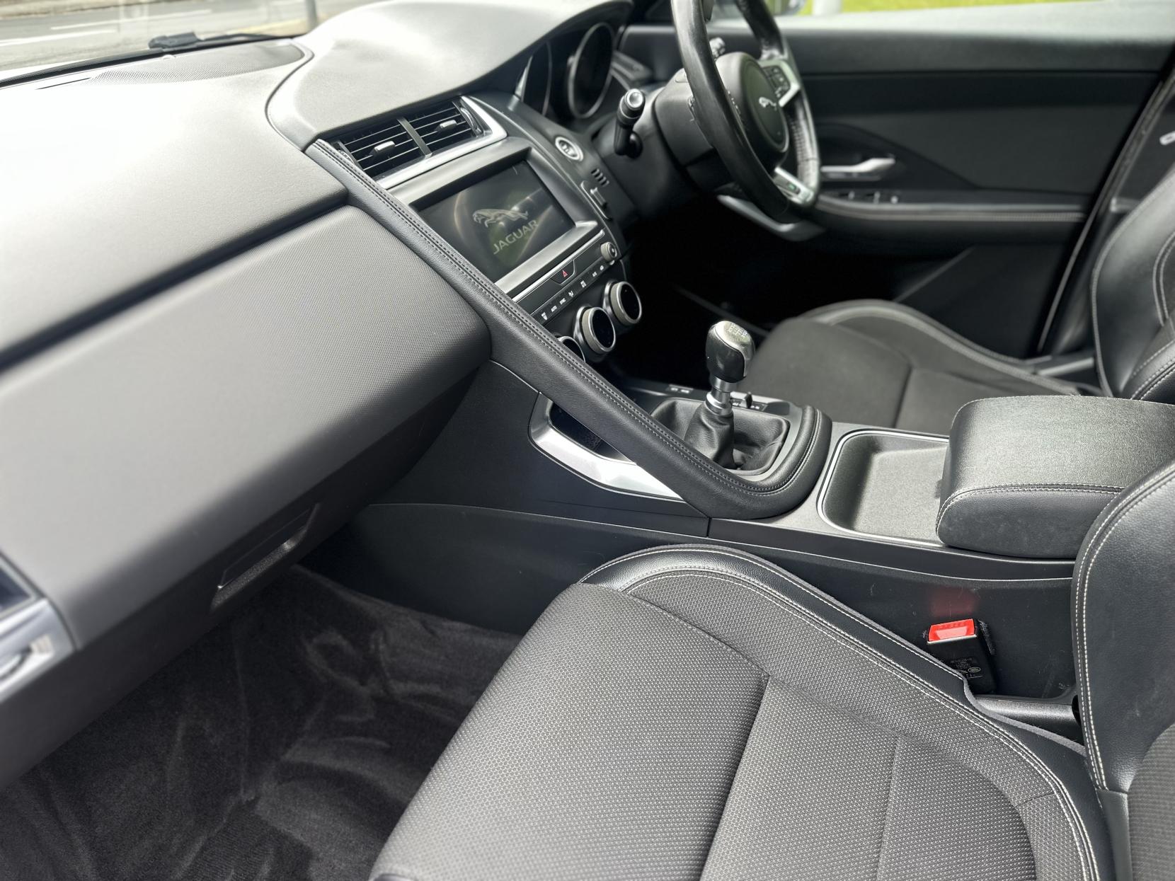 Jaguar E-PACE 2.0 D150 R-Dynamic SUV 5dr Diesel Manual Euro 6 (s/s) (150 ps)