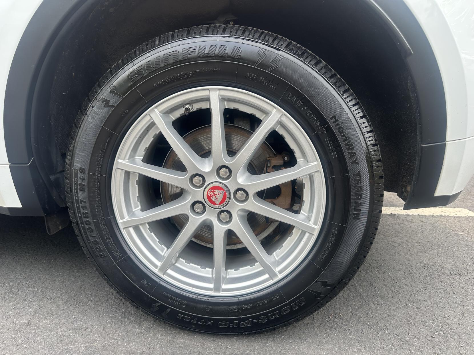 Jaguar E-PACE 2.0 D150 R-Dynamic SUV 5dr Diesel Manual Euro 6 (s/s) (150 ps)