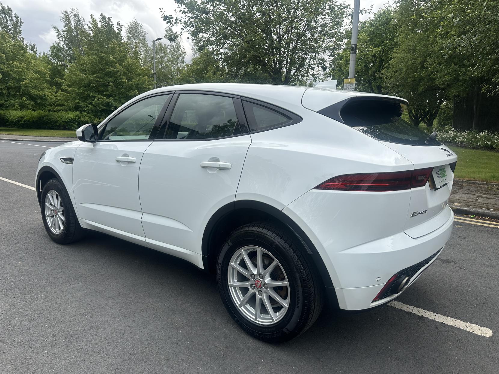 Jaguar E-PACE 2.0 D150 R-Dynamic SUV 5dr Diesel Manual Euro 6 (s/s) (150 ps)
