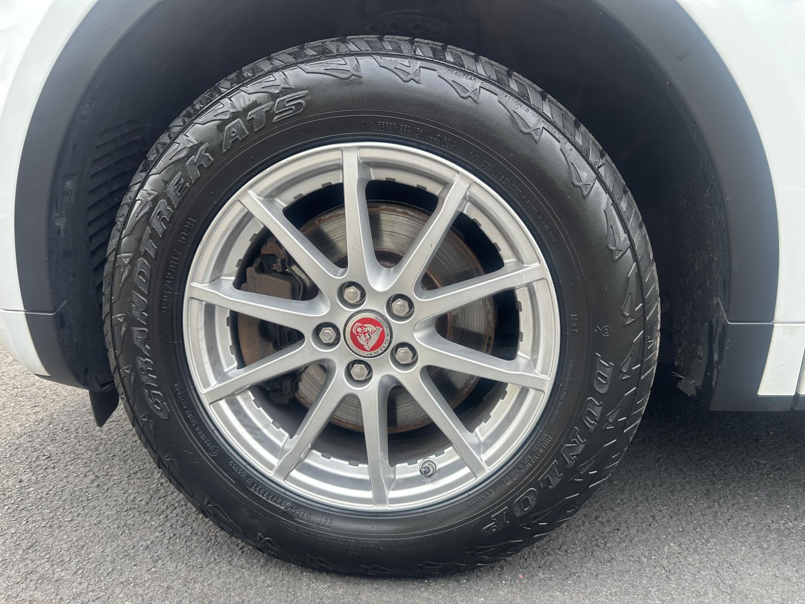 Jaguar E-PACE 2.0 D150 R-Dynamic SUV 5dr Diesel Manual Euro 6 (s/s) (150 ps)