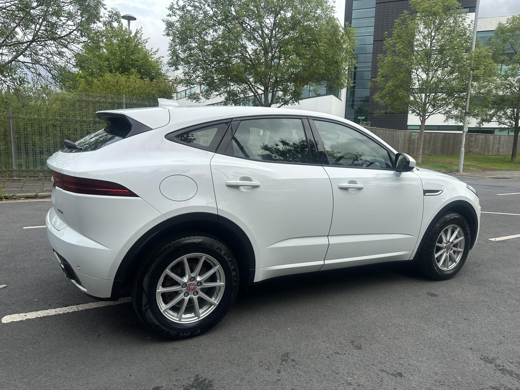 Jaguar E-PACE 2.0 D150 R-Dynamic SUV 5dr Diesel Manual Euro 6 (s/s) (150 ps)