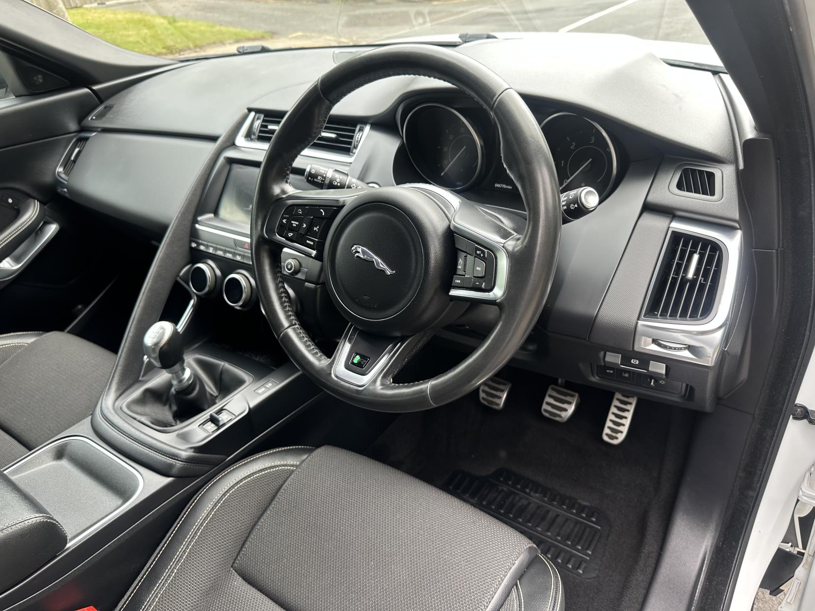 Jaguar E-PACE 2.0 D150 R-Dynamic SUV 5dr Diesel Manual Euro 6 (s/s) (150 ps)