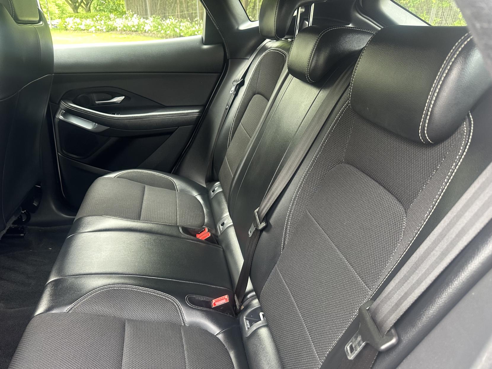 Jaguar E-PACE 2.0 D150 R-Dynamic SUV 5dr Diesel Manual Euro 6 (s/s) (150 ps)